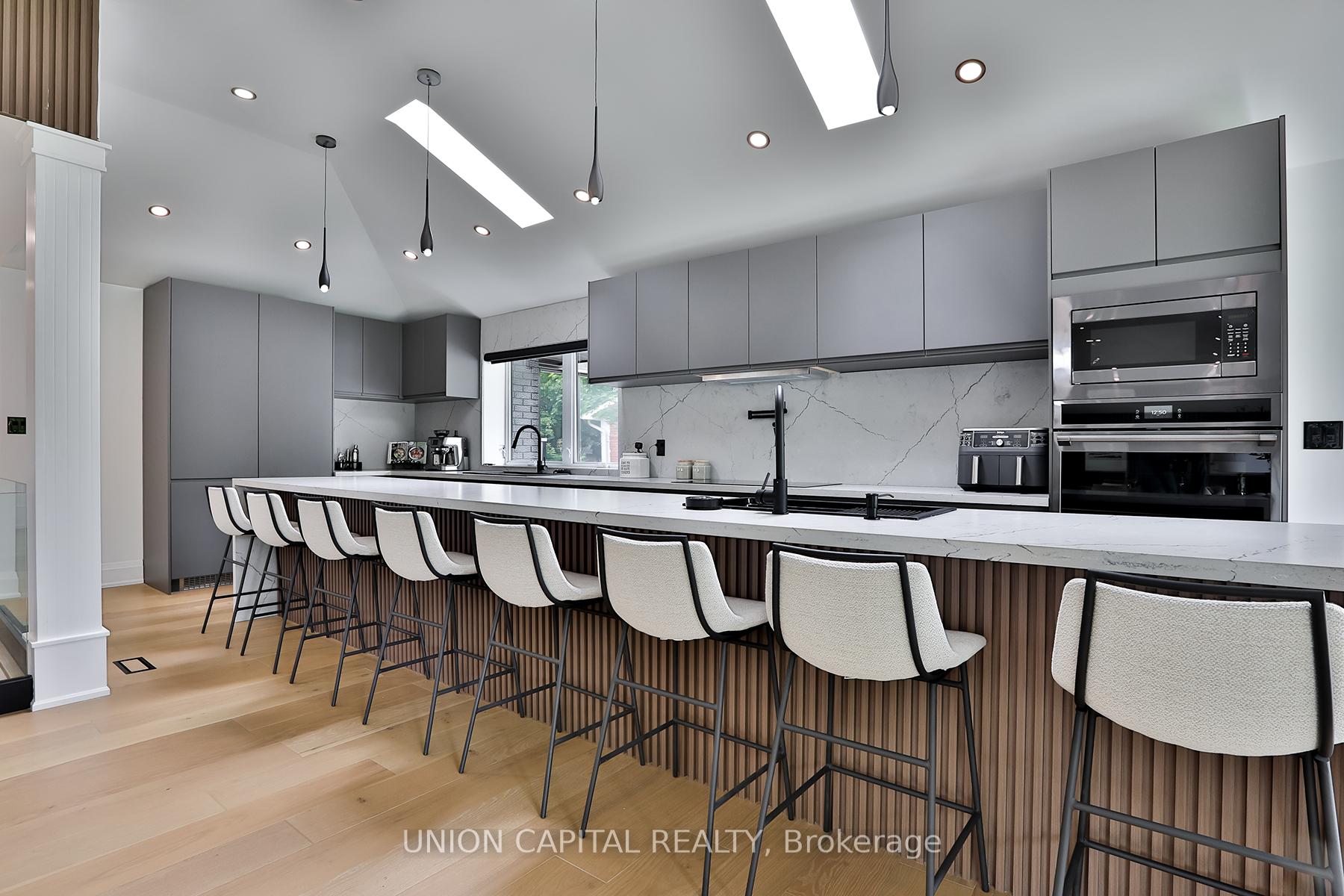 Photo 18 of 22 Mcarthur Street, Etobicoke, Kingsview Village-The Westway — HOMEH