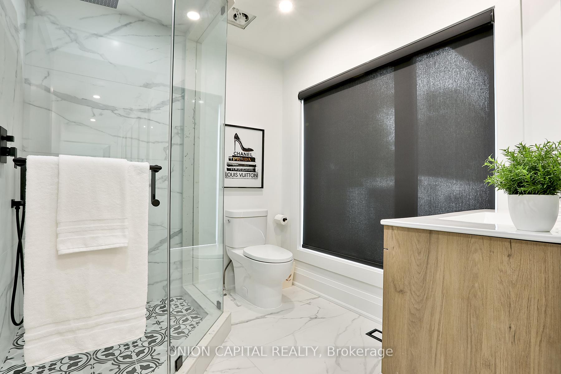 Photo 27 of 22 Mcarthur Street, Etobicoke, Kingsview Village-The Westway — HOMEH