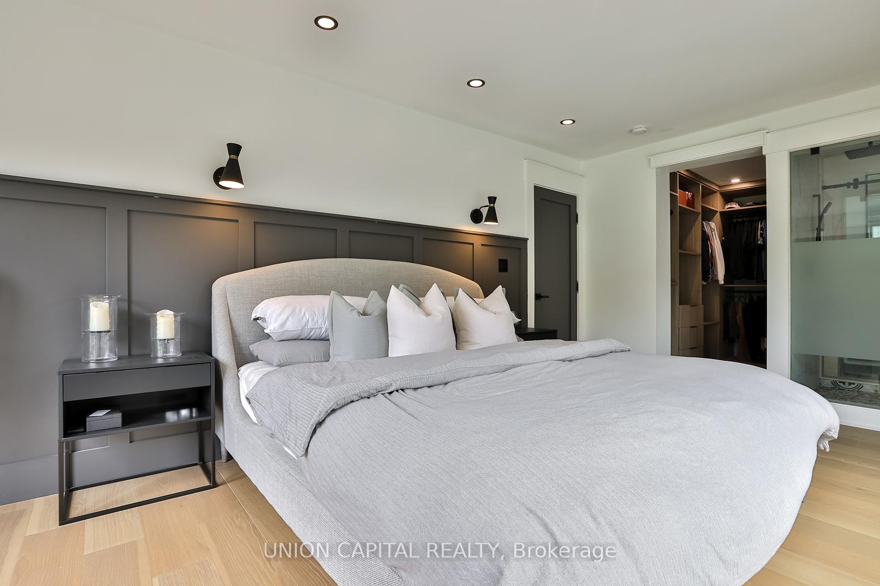 Photo 13 of 22 Mcarthur Street, Etobicoke, Kingsview Village-The Westway — HOMEH