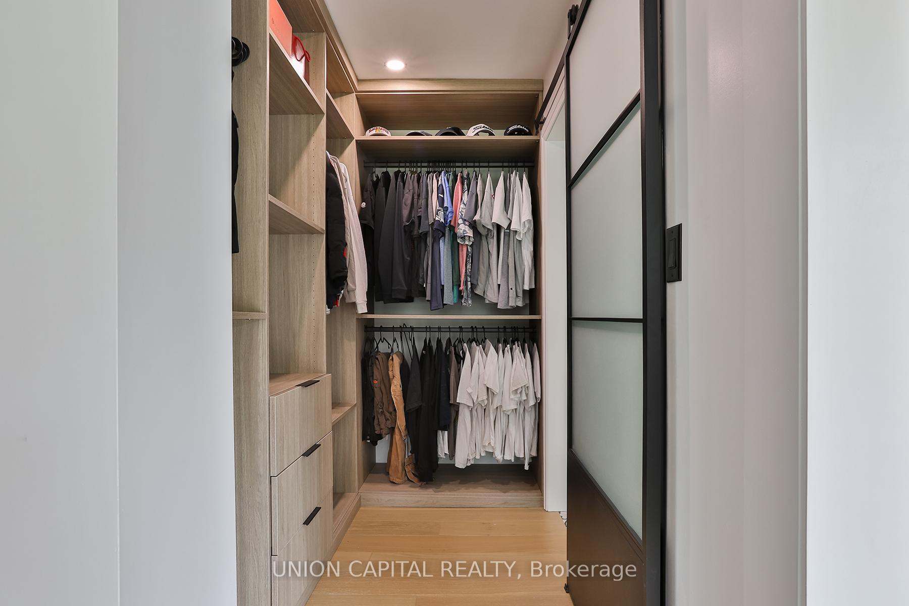 Photo 10 of 22 Mcarthur Street, Etobicoke, Kingsview Village-The Westway — HOMEH