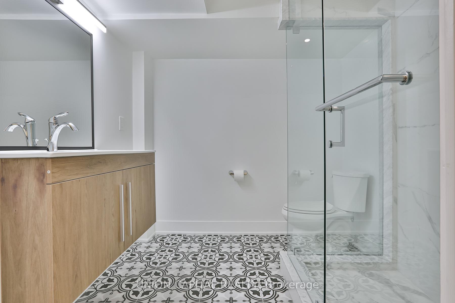 Photo 33 of 22 Mcarthur Street, Etobicoke, Kingsview Village-The Westway — HOMEH