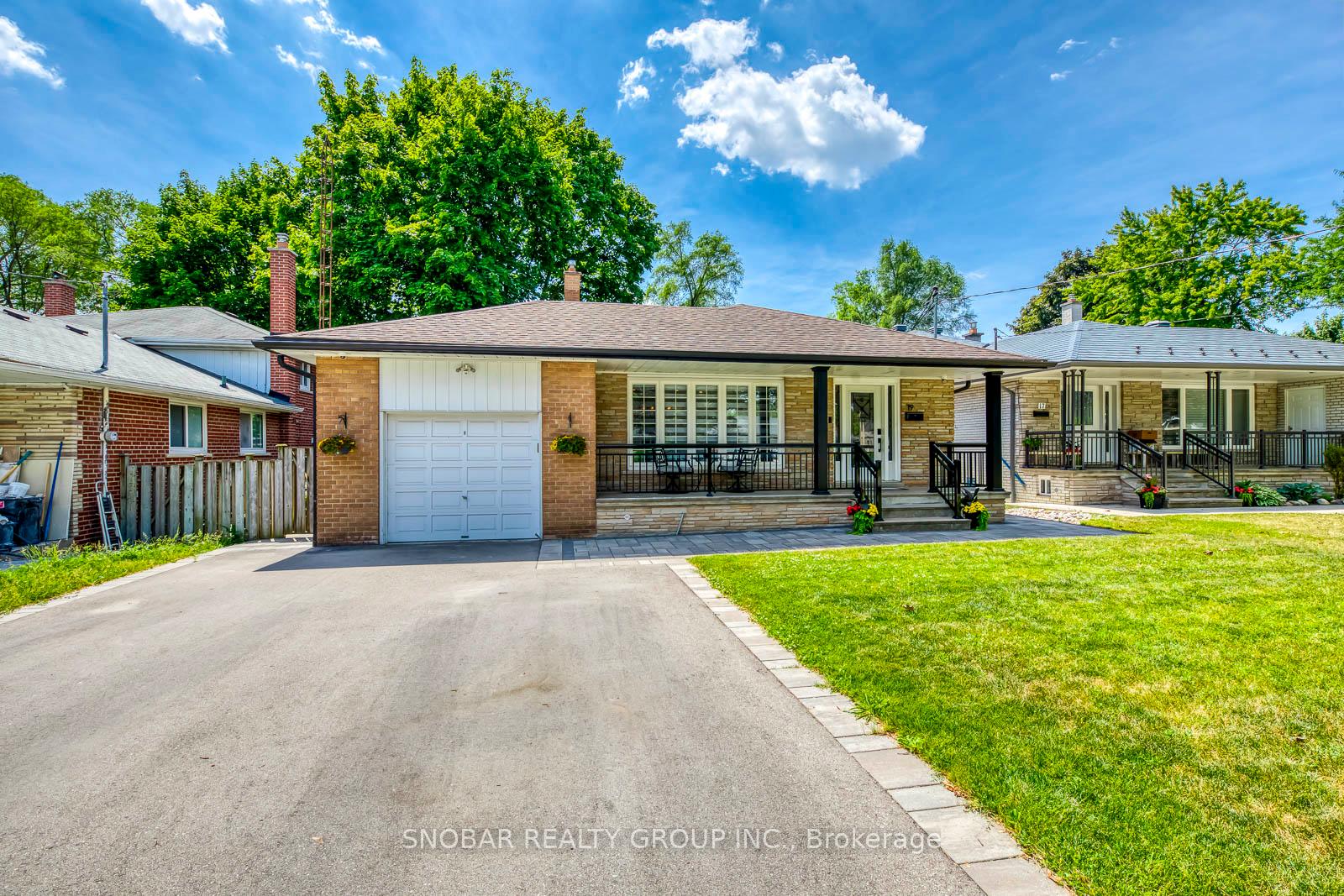 Photo 1 of 19 Forest Path Court, Etobicoke, Thistletown-Beaumonde Heights — HOMEH