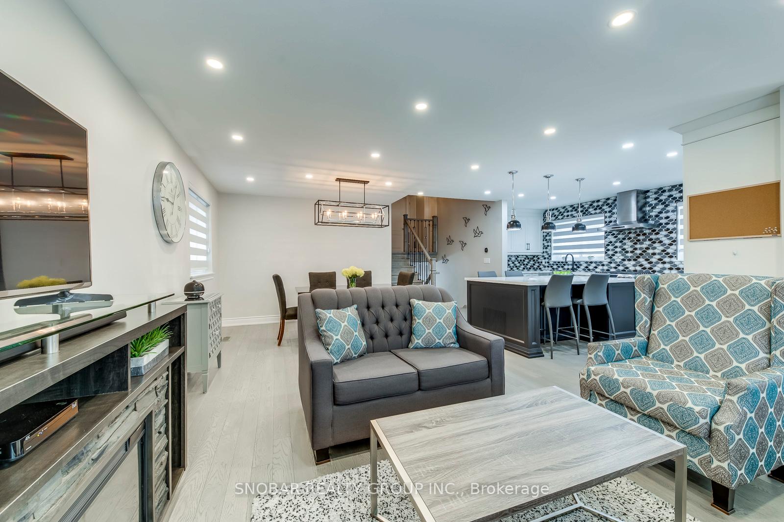 Photo 21 of 19 Forest Path Court, Etobicoke, Thistletown-Beaumonde Heights — HOMEH