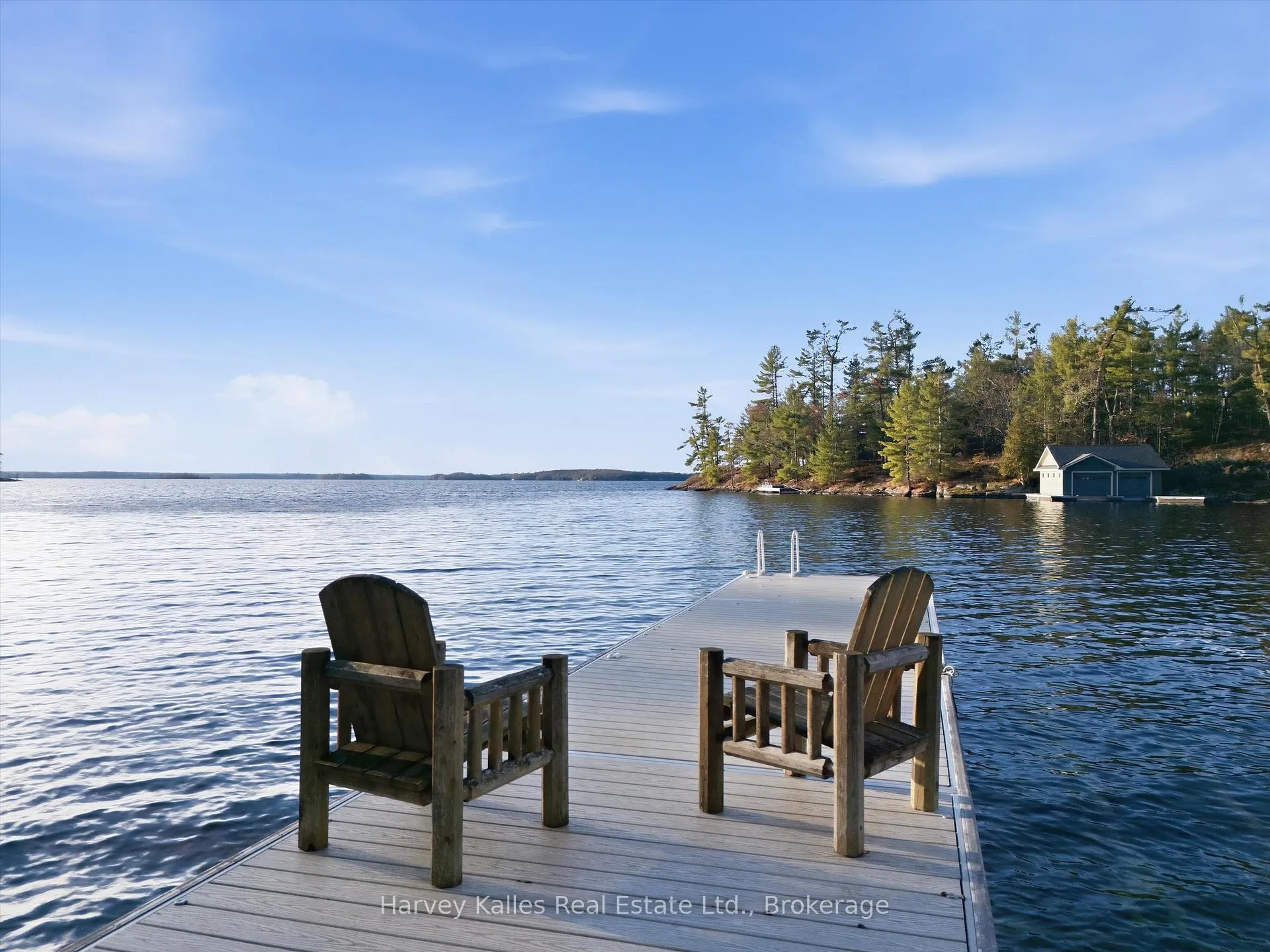 Front of 1020 Ennis Bay Road S
