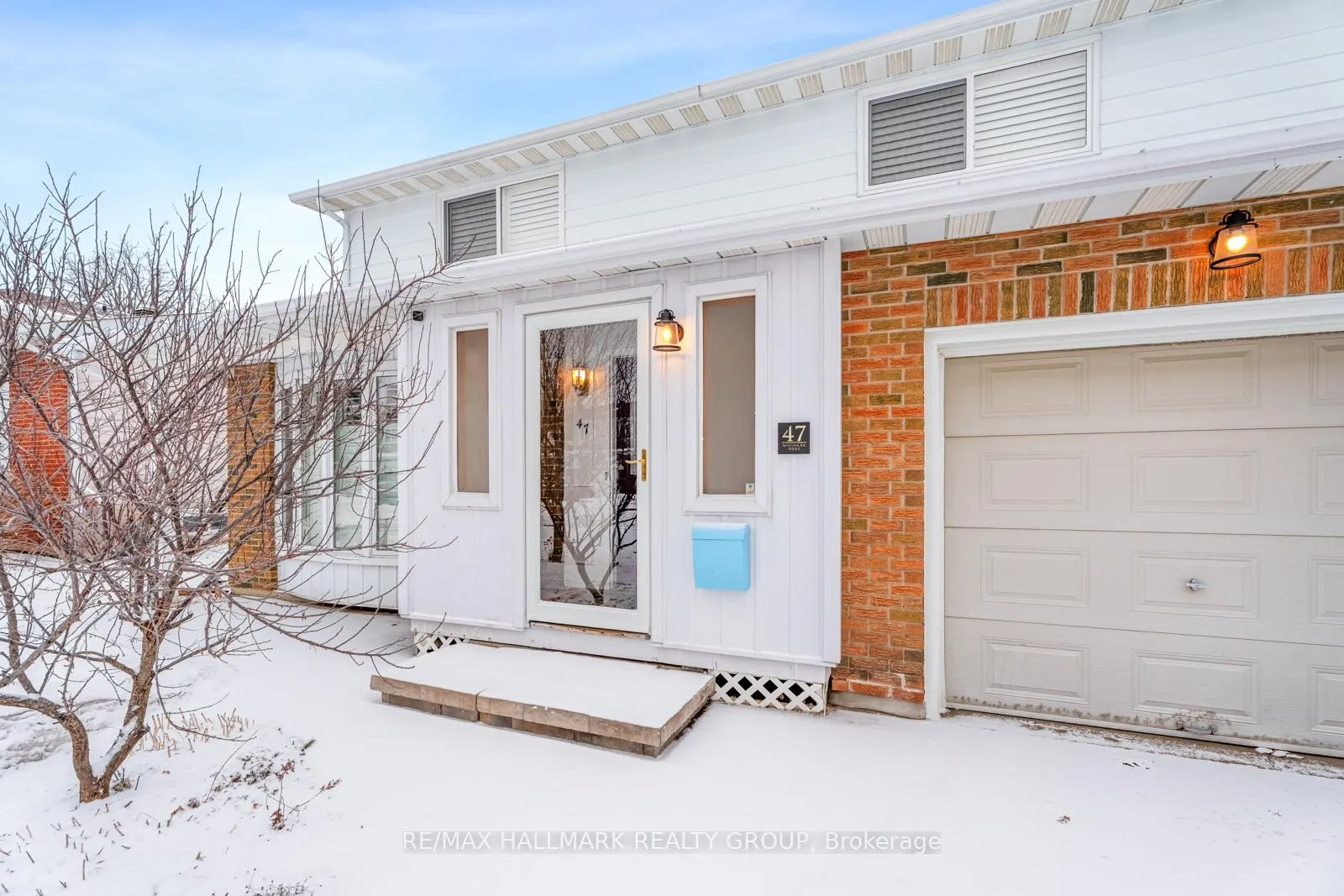 Photo 6 of 47 Woodburn Drive, Ottawa, Blackburn Hamlet — HOMEH
