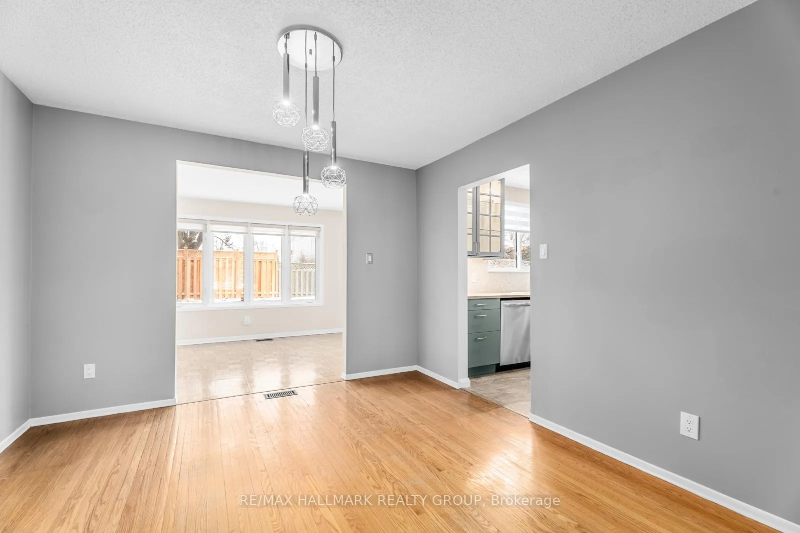 Photo 49 of 47 Woodburn Drive, Ottawa, Blackburn Hamlet — HOMEH