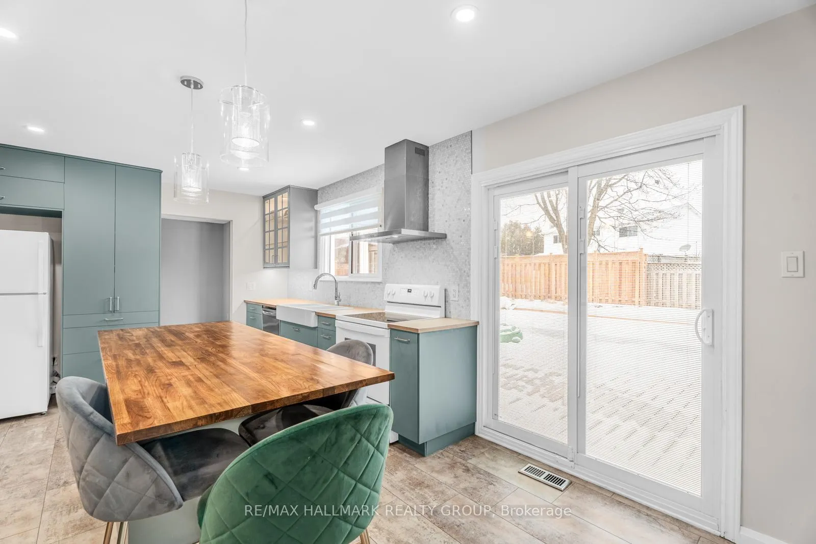 Photo 90 of 47 Woodburn Drive, Ottawa, Blackburn Hamlet — HOMEH