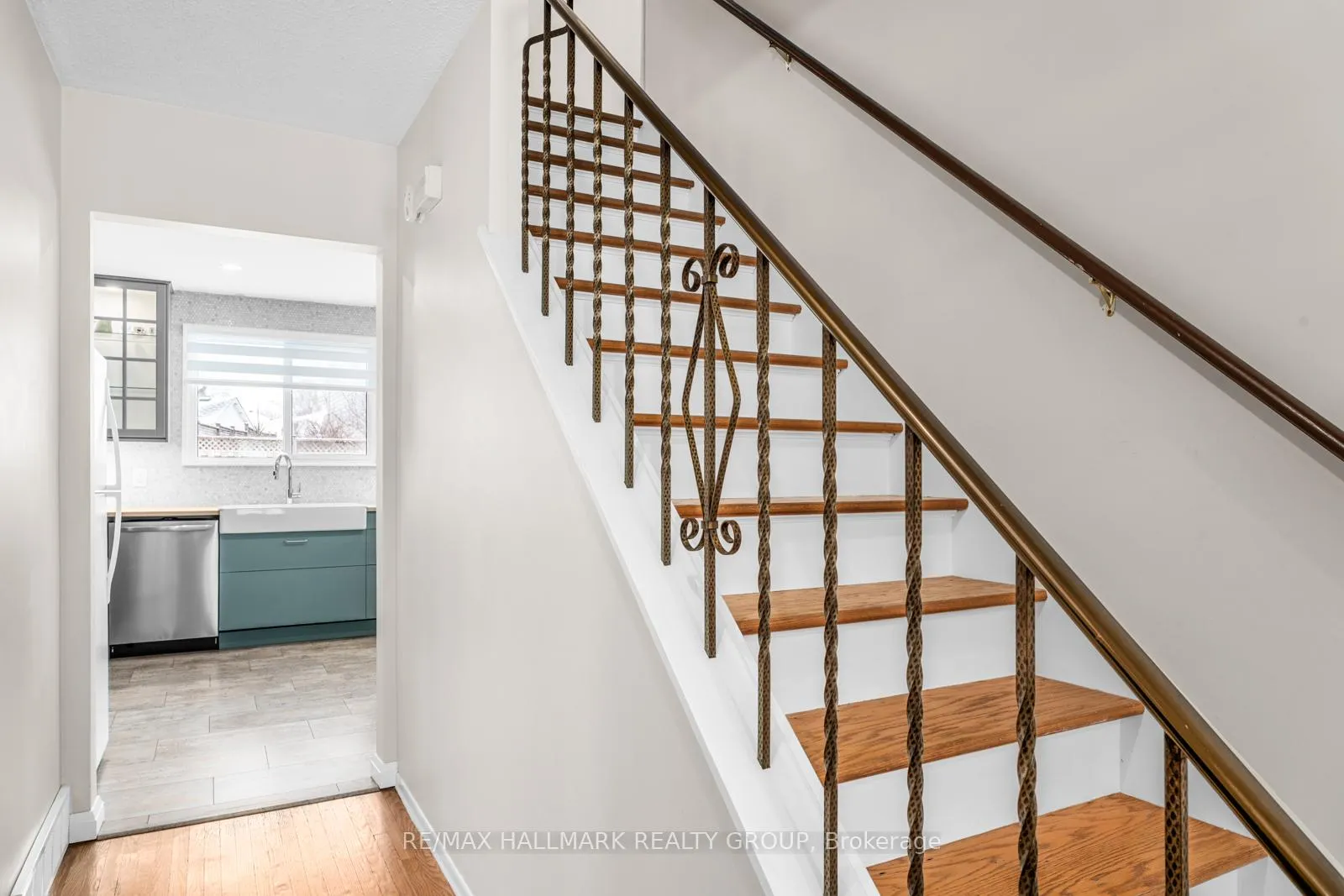 Photo 118 of 47 Woodburn Drive, Ottawa, Blackburn Hamlet — HOMEH