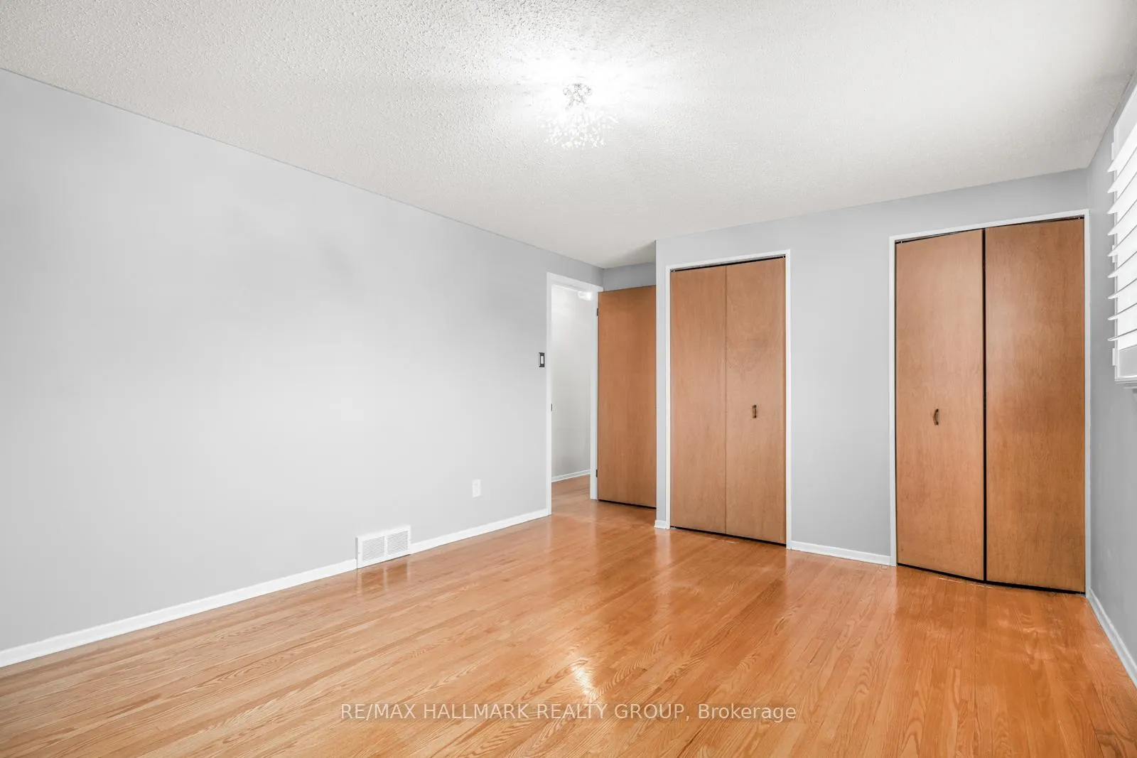 Photo 129 of 47 Woodburn Drive, Ottawa, Blackburn Hamlet — HOMEH