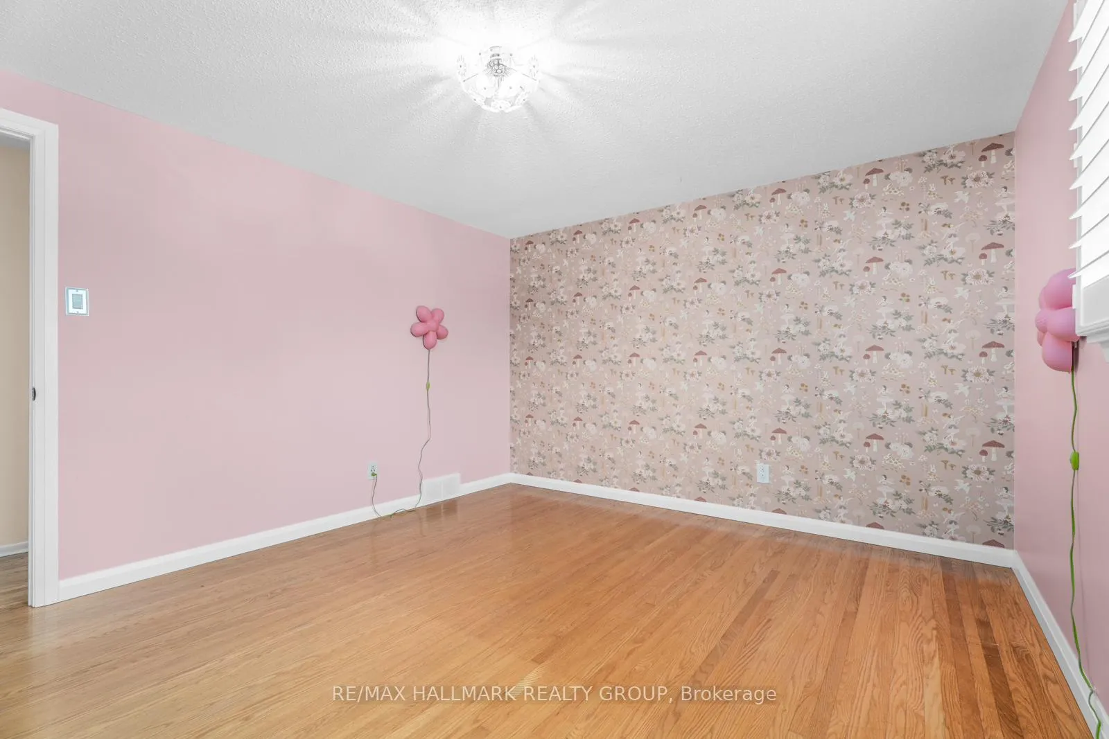 Photo 172 of 47 Woodburn Drive, Ottawa, Blackburn Hamlet — HOMEH