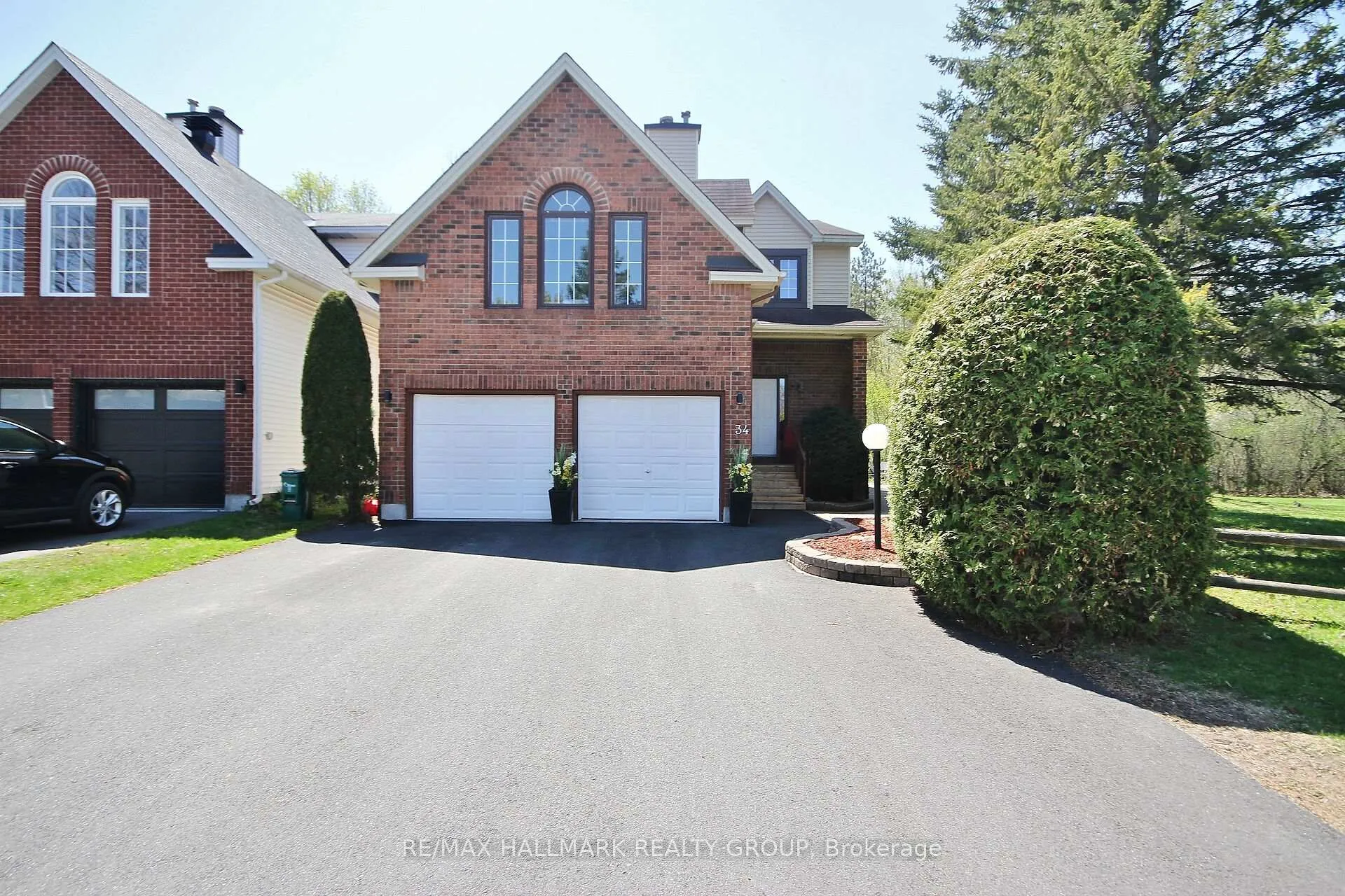 Photo 4 of 34 Florizel Avenue, Ottawa, Westcliffe Estates — HOMEH