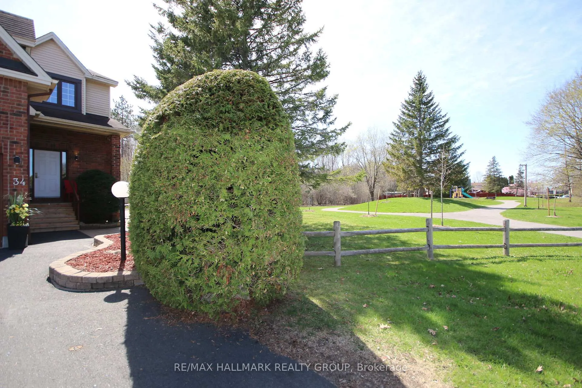 Photo 14 of 34 Florizel Avenue, Ottawa, Westcliffe Estates — HOMEH