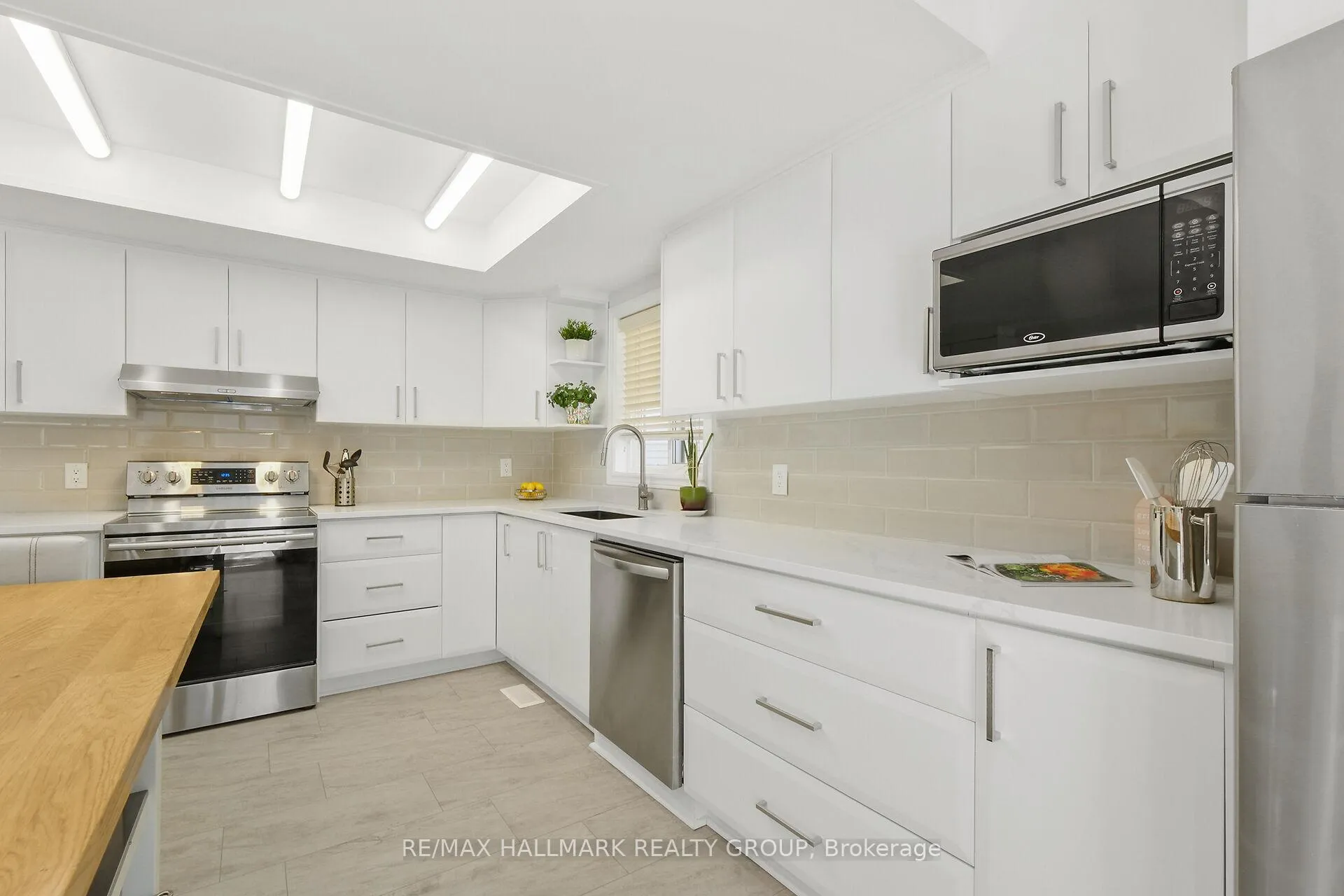 Photo 78 of 34 Florizel Avenue, Ottawa, Westcliffe Estates — HOMEH