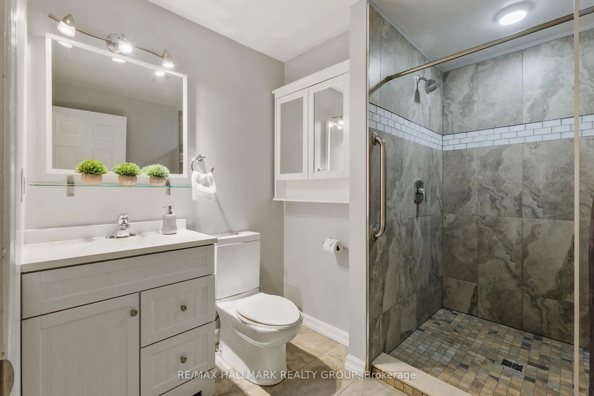 Photo 227 of 34 Florizel Avenue, Ottawa, Westcliffe Estates — HOMEH