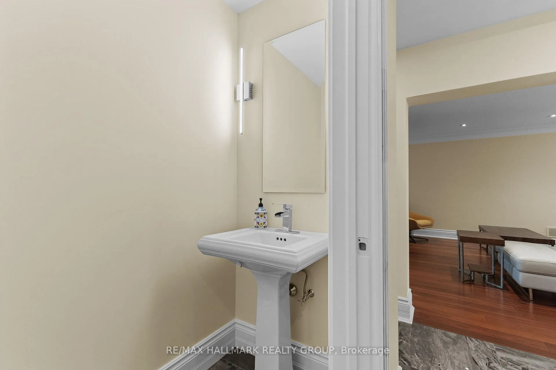 Photo 95 of 1883 Barnhart Place, Ottawa, Alta Vista/Faircrest Heights — HOMEH