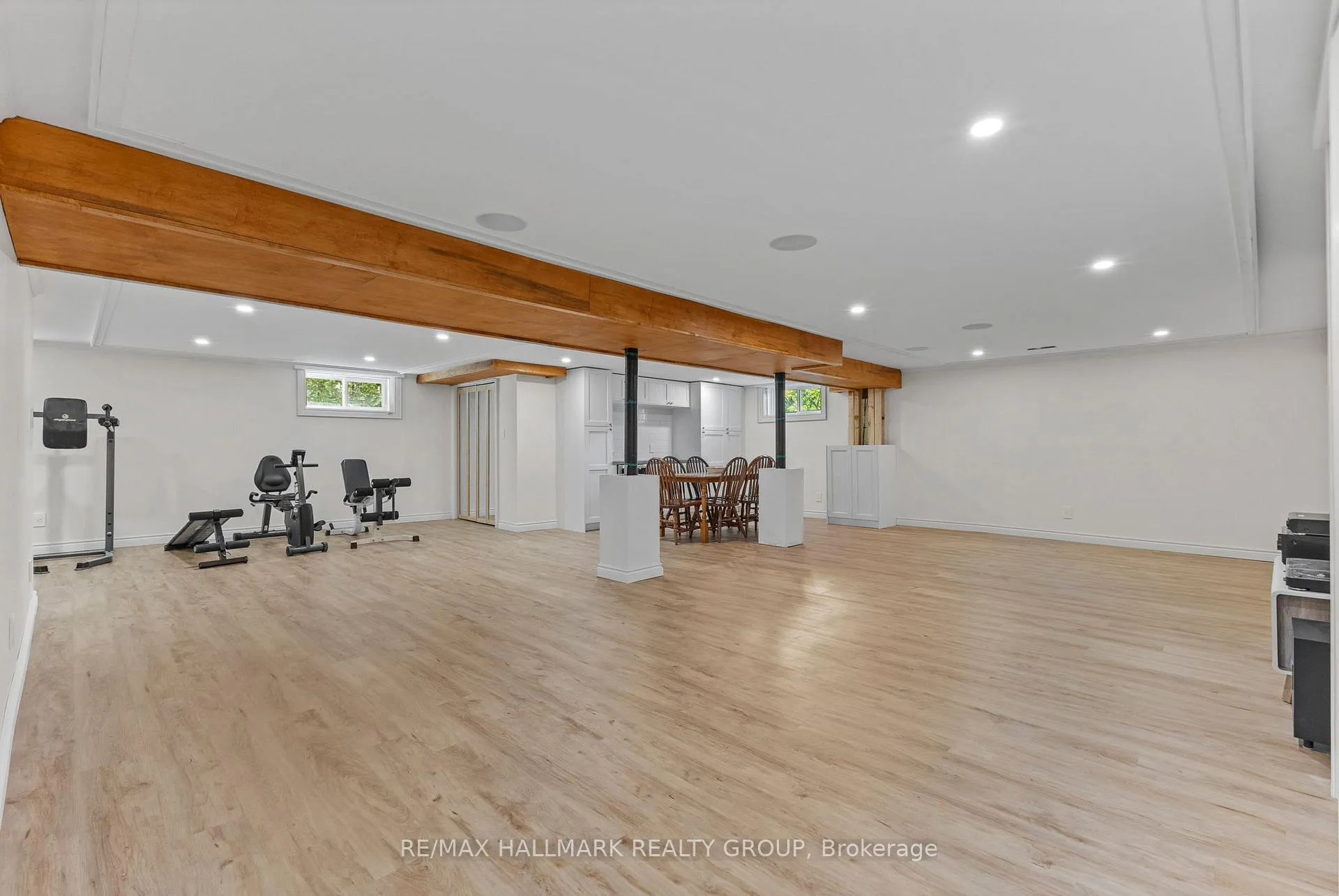 Photo 216 of 1883 Barnhart Place, Ottawa, Alta Vista/Faircrest Heights — HOMEH
