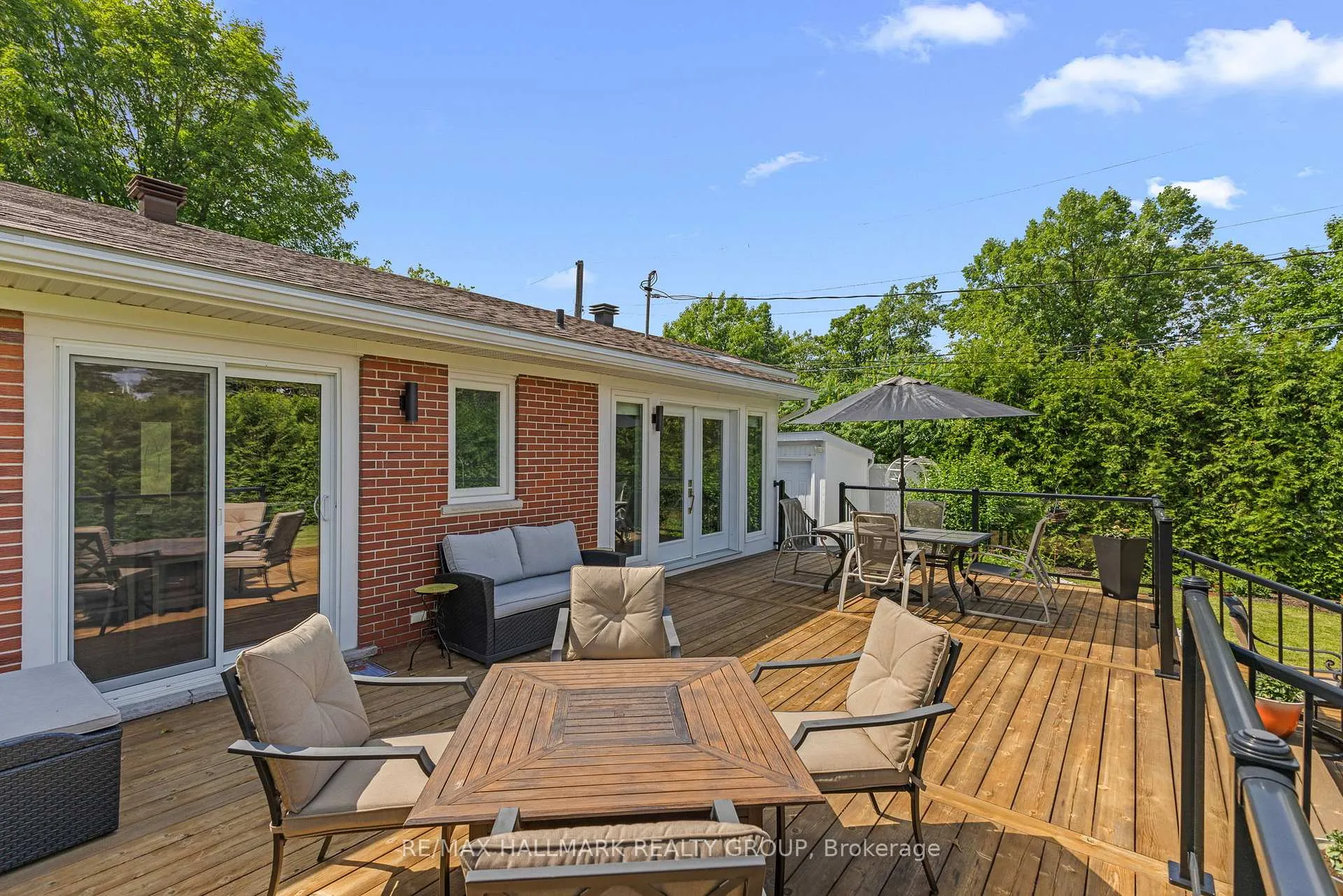 Photo 277 of 1883 Barnhart Place, Ottawa, Alta Vista/Faircrest Heights — HOMEH