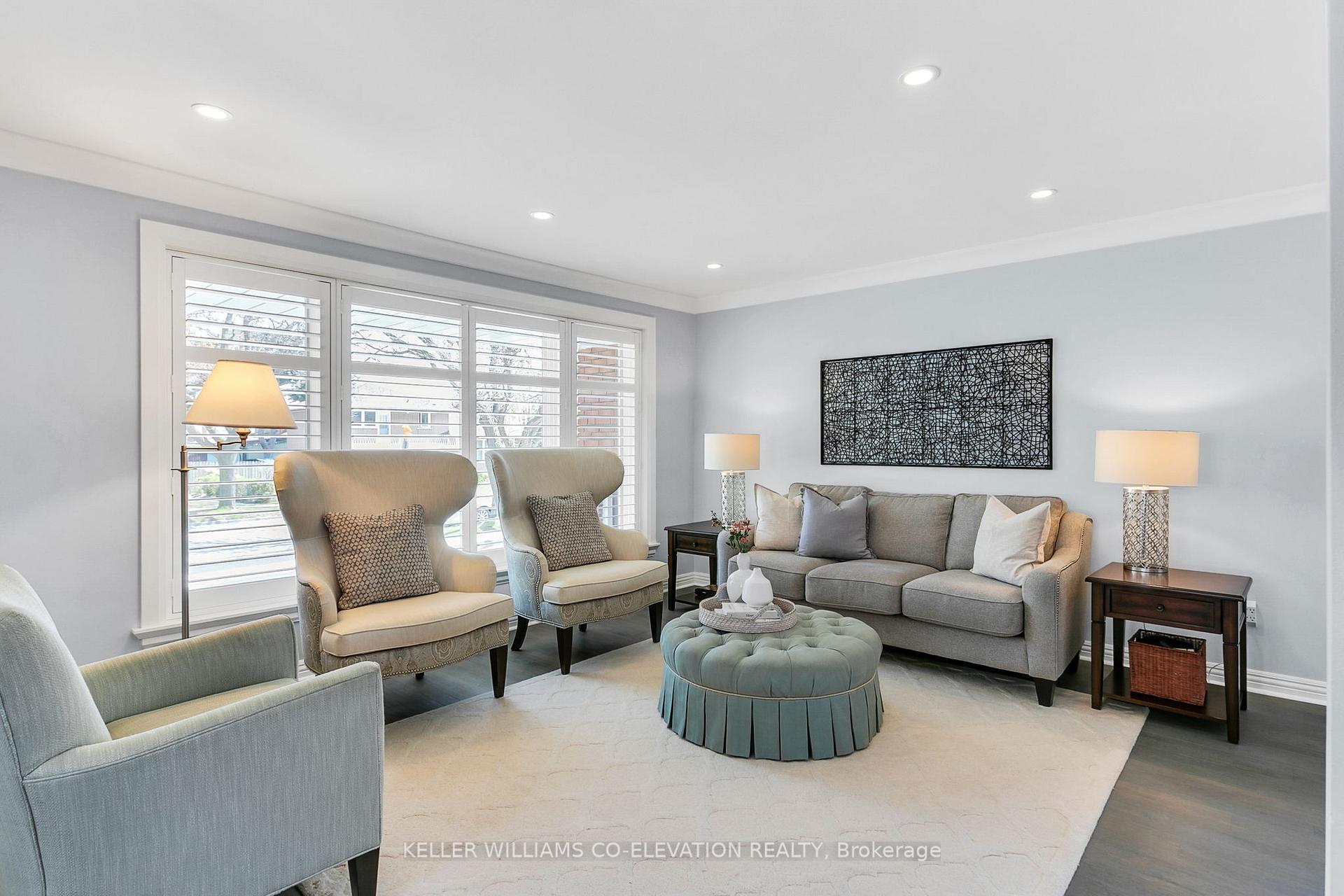 Photo 5 of 122 Sun Row Drive, Etobicoke, Willowridge-Martingrove-Richview — HOMEH