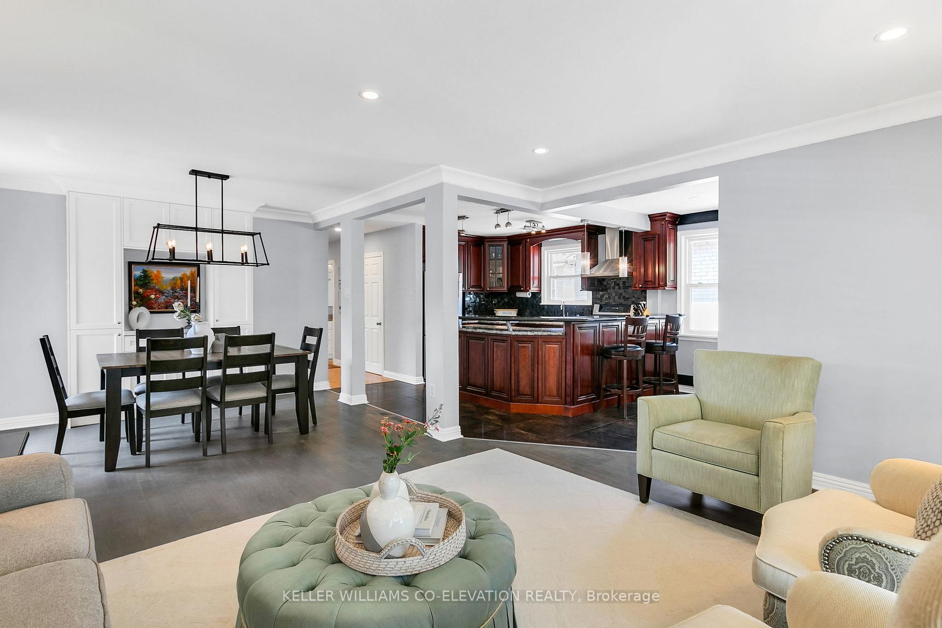 Photo 7 of 122 Sun Row Drive, Etobicoke, Willowridge-Martingrove-Richview — HOMEH