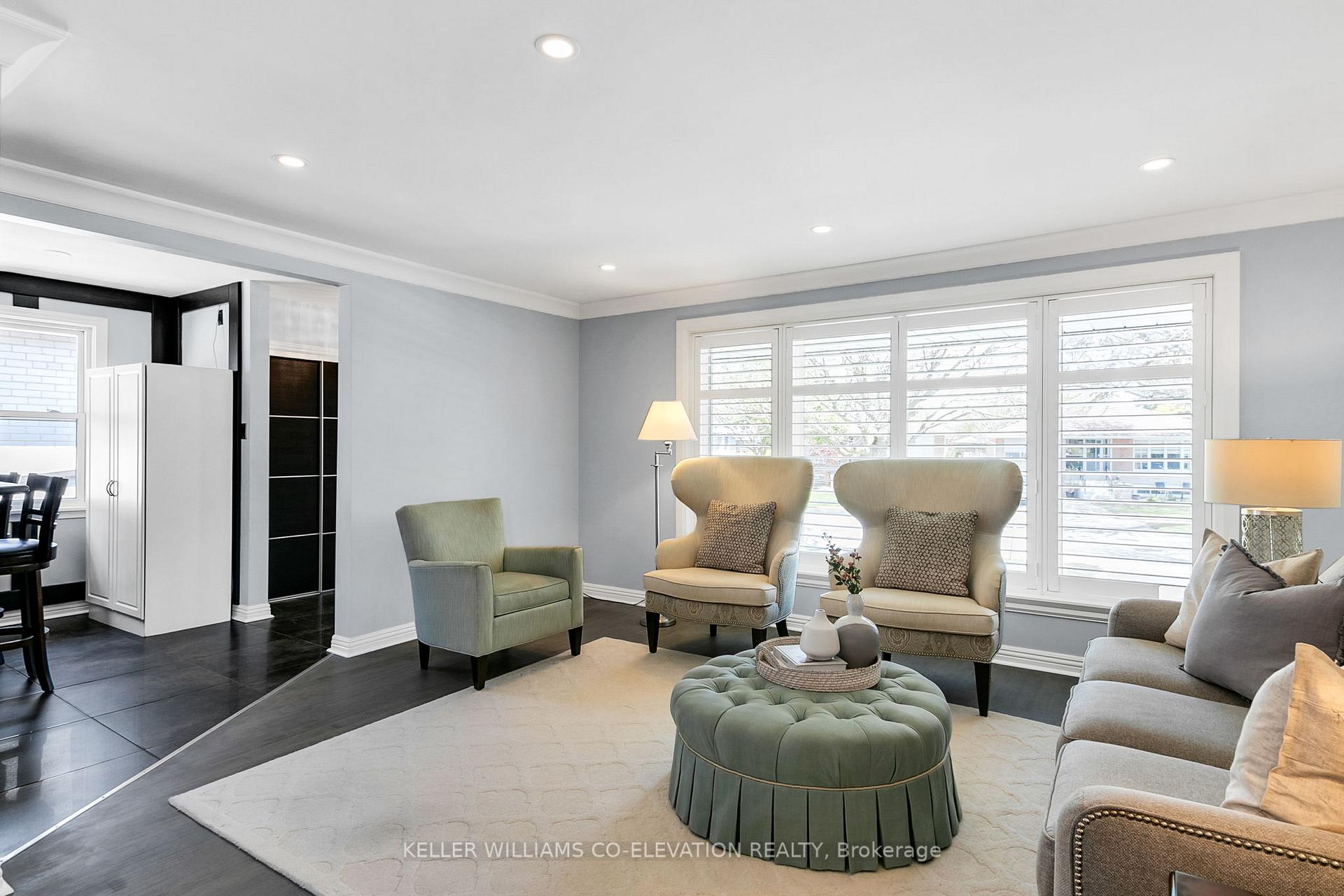 Photo 8 of 122 Sun Row Drive, Etobicoke, Willowridge-Martingrove-Richview — HOMEH