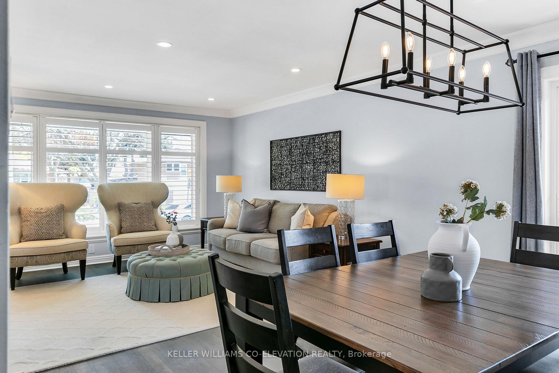 Photo 12 of 122 Sun Row Drive, Etobicoke, Willowridge-Martingrove-Richview — HOMEH