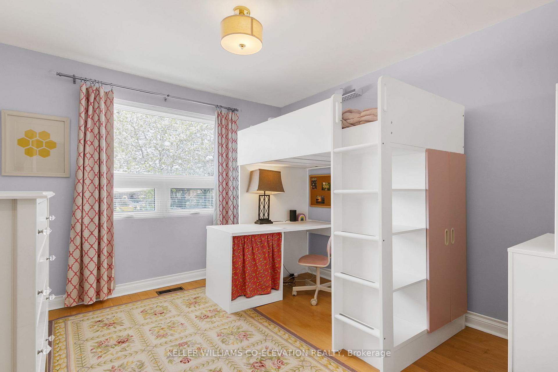 Photo 22 of 122 Sun Row Drive, Etobicoke, Willowridge-Martingrove-Richview — HOMEH