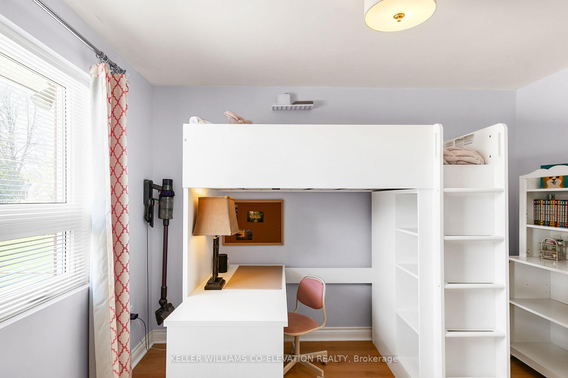 Photo 23 of 122 Sun Row Drive, Etobicoke, Willowridge-Martingrove-Richview — HOMEH