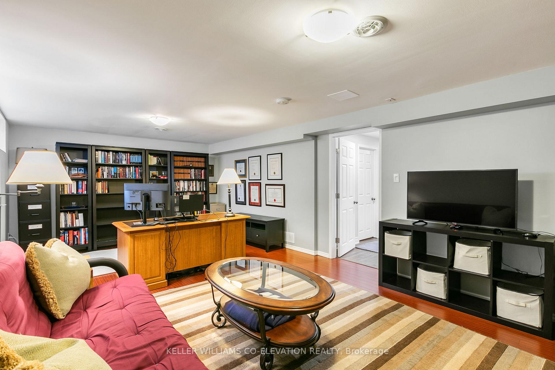 Photo 39 of 122 Sun Row Drive, Etobicoke, Willowridge-Martingrove-Richview — HOMEH