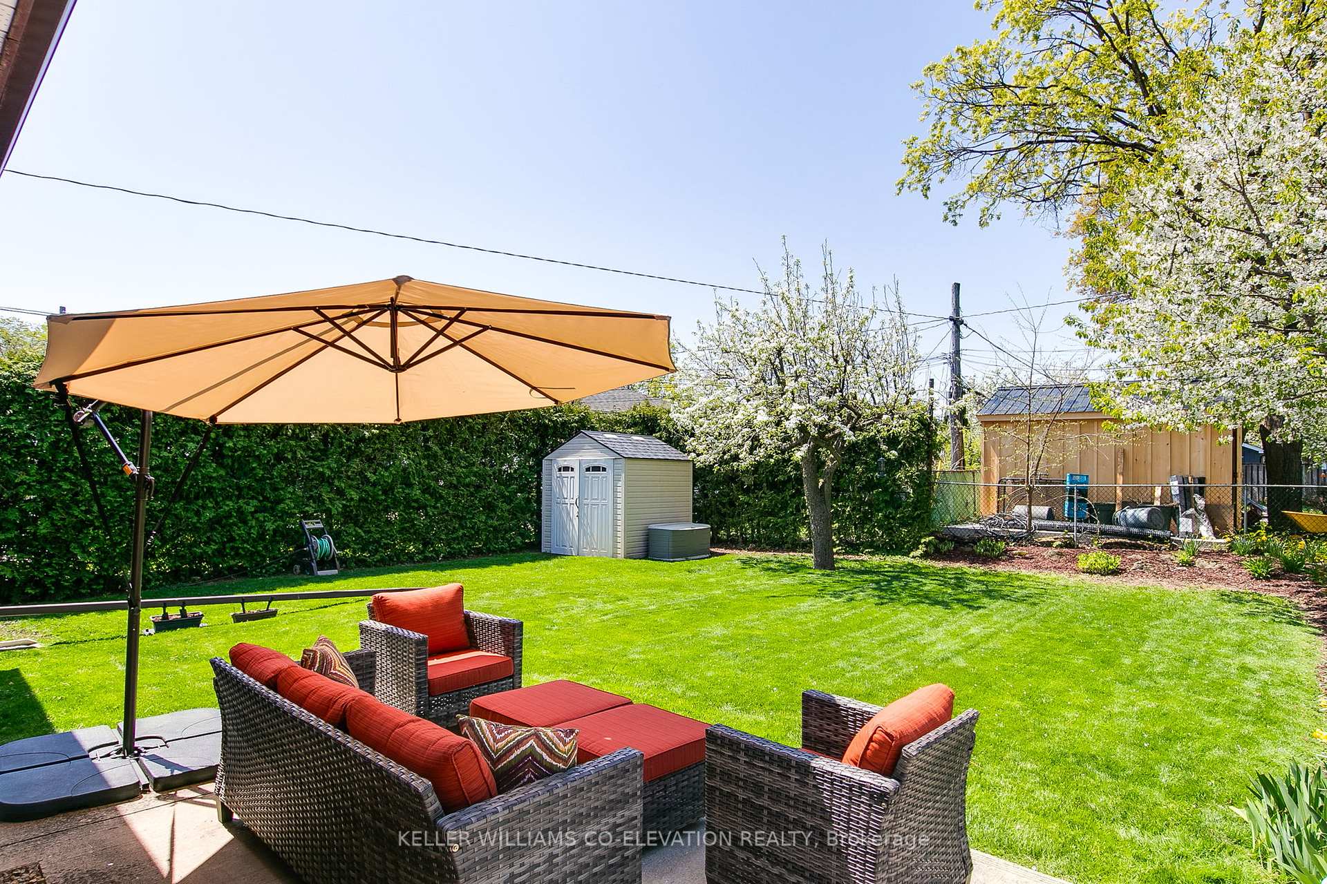 Photo 44 of 122 Sun Row Drive, Etobicoke, Willowridge-Martingrove-Richview — HOMEH
