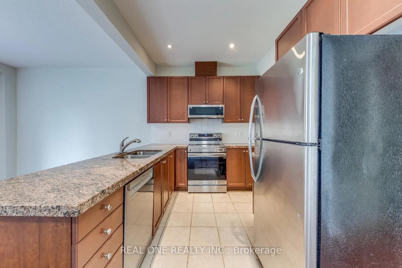Photo 7 of 2319 Stone Glen Crescent, Oakville, Westmount — HOMEH
