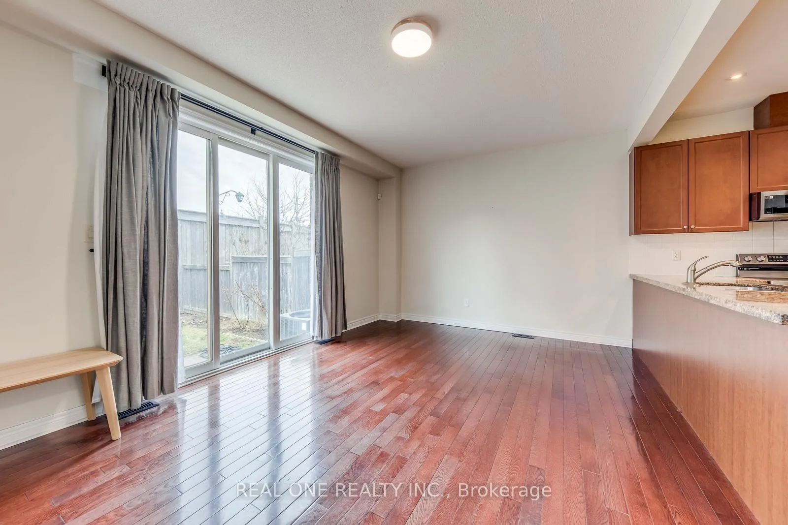 Photo 18 of 2319 Stone Glen Crescent, Oakville, Westmount — HOMEH