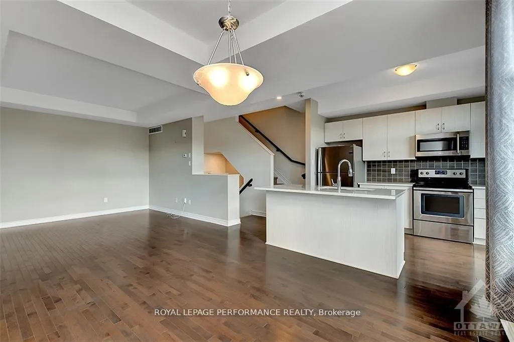 Photo 11 of 610 Lauraleaf Crescent, Ottawa, Barrhaven - Half Moon Bay — HOMEH