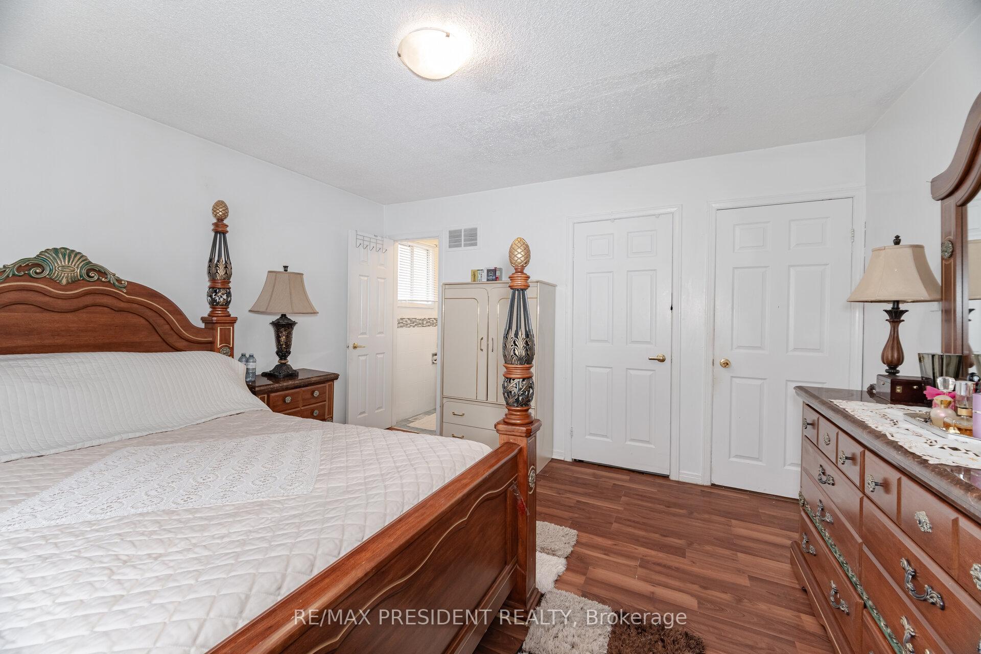 Photo 14 of 66 Gihon Spring Drive, Etobicoke, Mount Olive-Silverstone-Jamestown — HOMEH