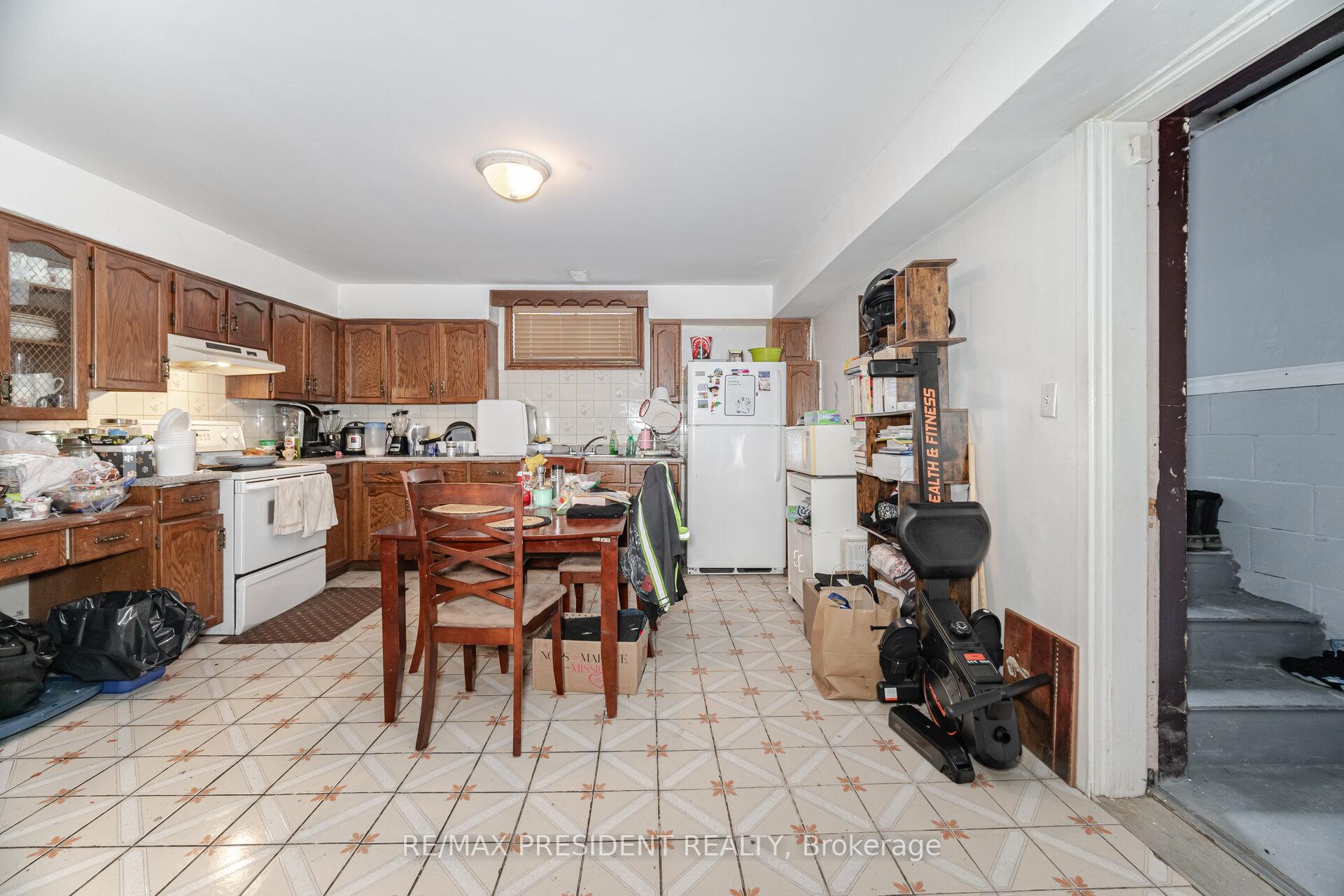 Photo 27 of 66 Gihon Spring Drive, Etobicoke, Mount Olive-Silverstone-Jamestown — HOMEH