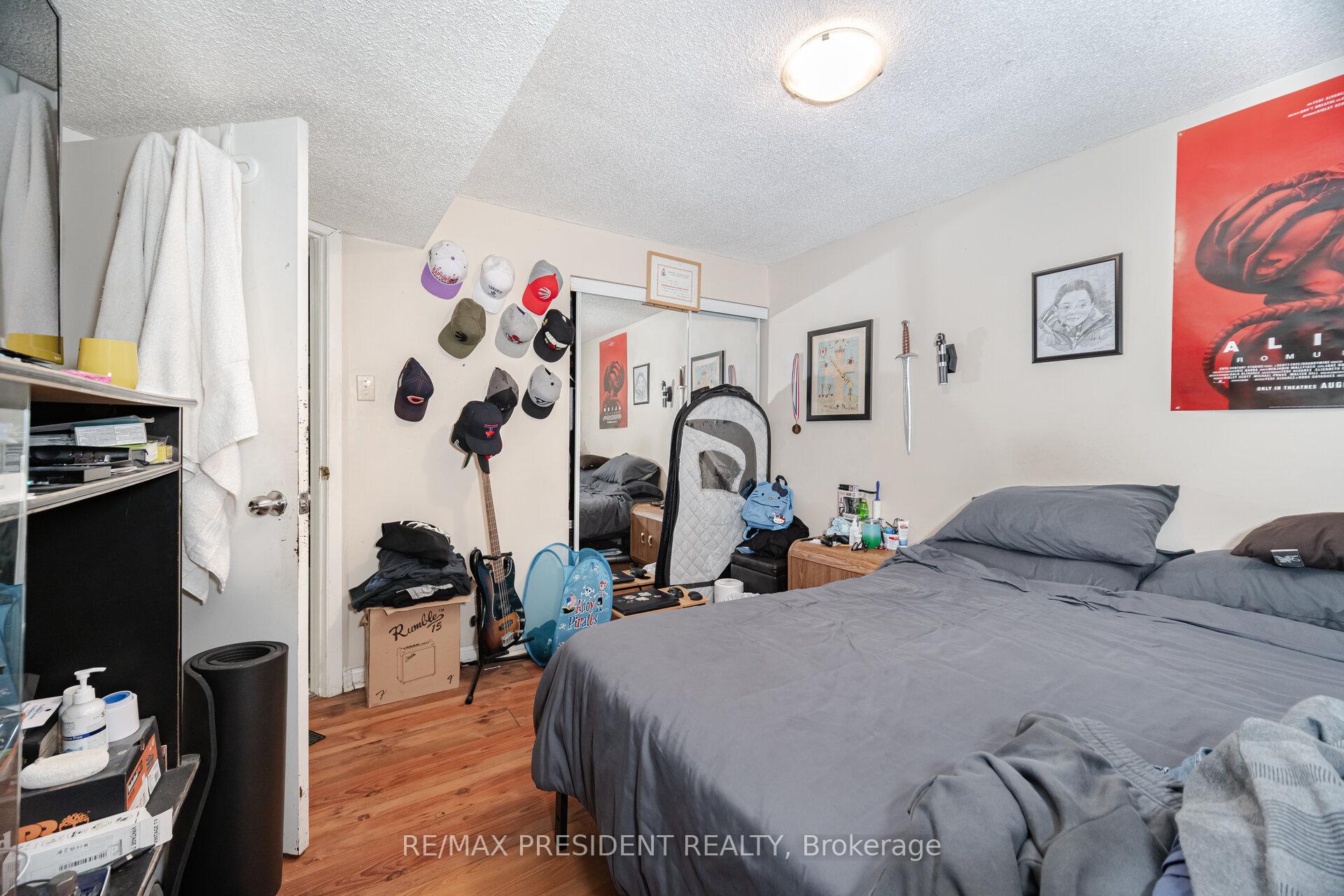 Photo 30 of 66 Gihon Spring Drive, Etobicoke, Mount Olive-Silverstone-Jamestown — HOMEH