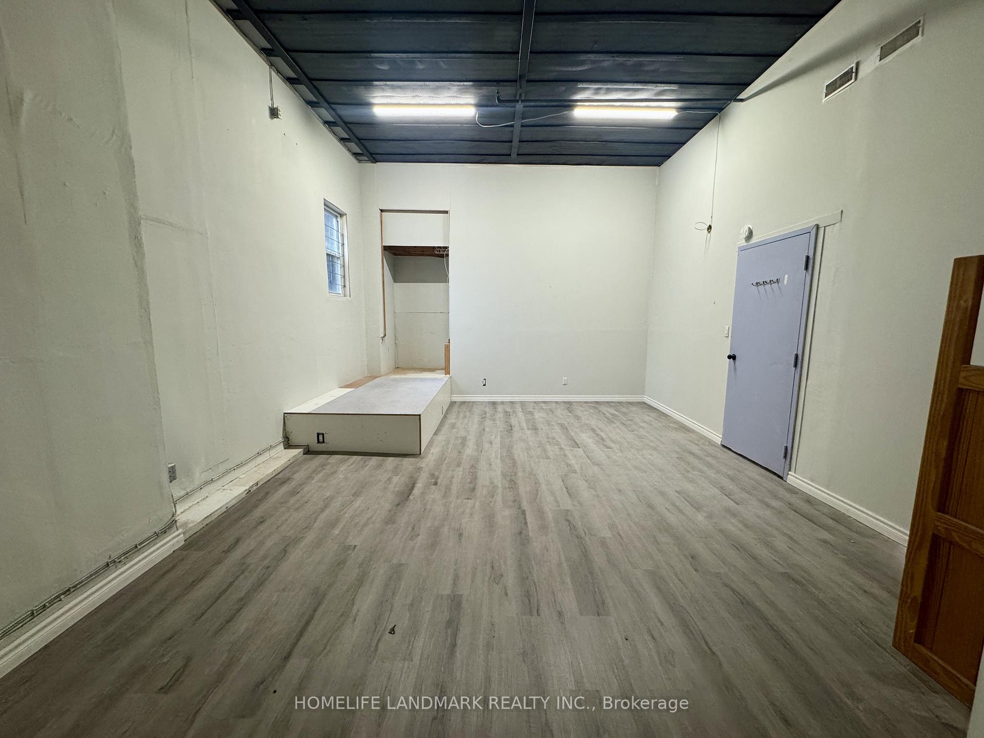 Photo 3 of Unit 3, 450 Spadina Avenue, Toronto, Kensington-Chinatown — HOMEH