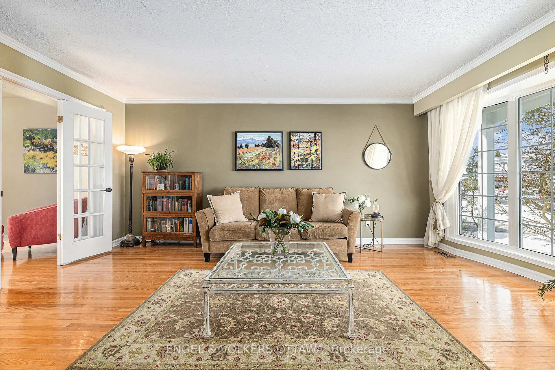 Photo 5 of 12 Woodburn Drive, Ottawa, Blackburn Hamlet — HOMEH