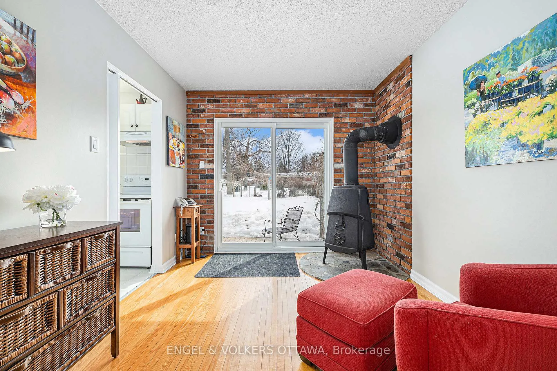 Photo 17 of 12 Woodburn Drive, Ottawa, Blackburn Hamlet — HOMEH