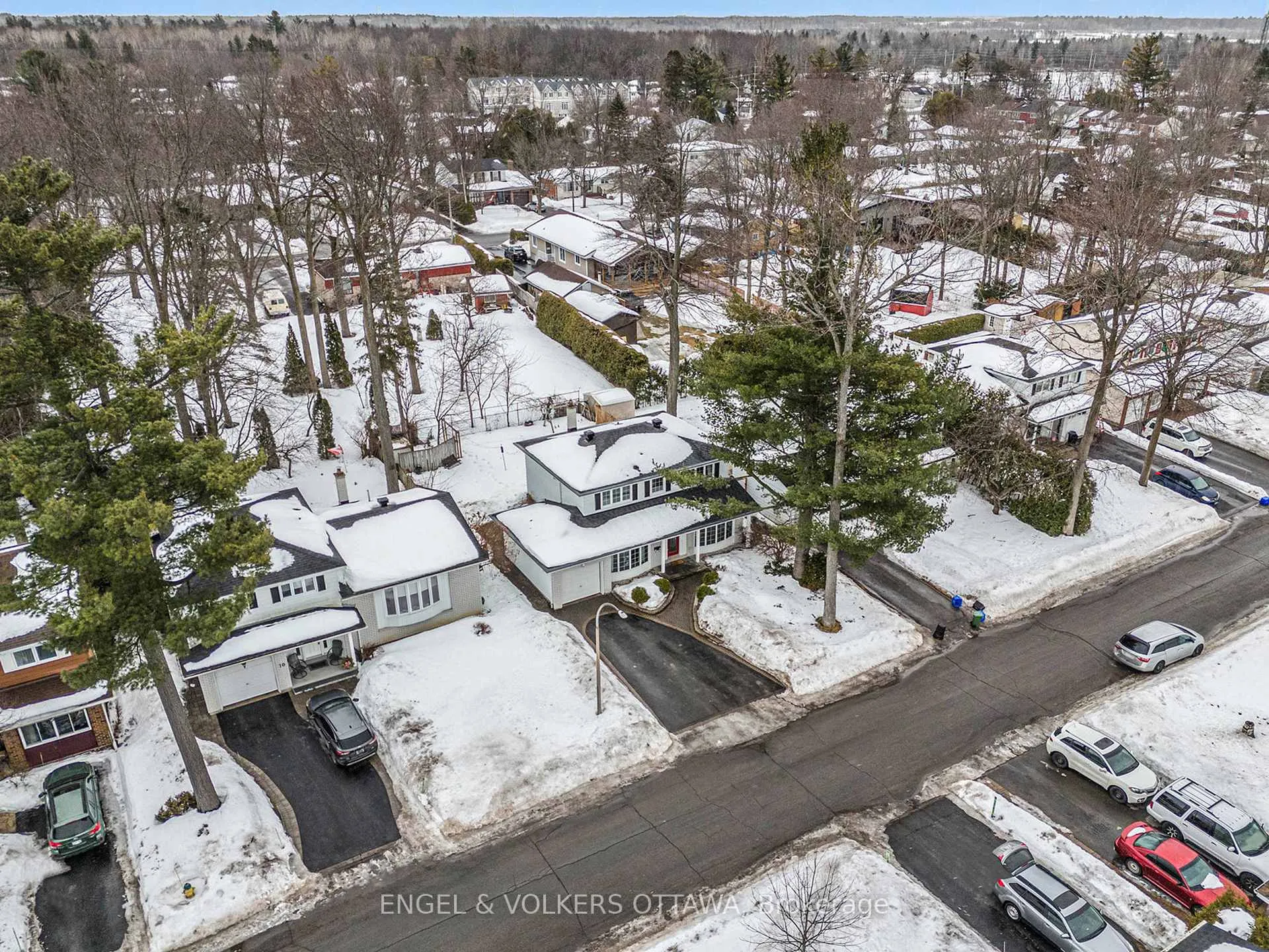Photo 34 of 12 Woodburn Drive, Ottawa, Blackburn Hamlet — HOMEH