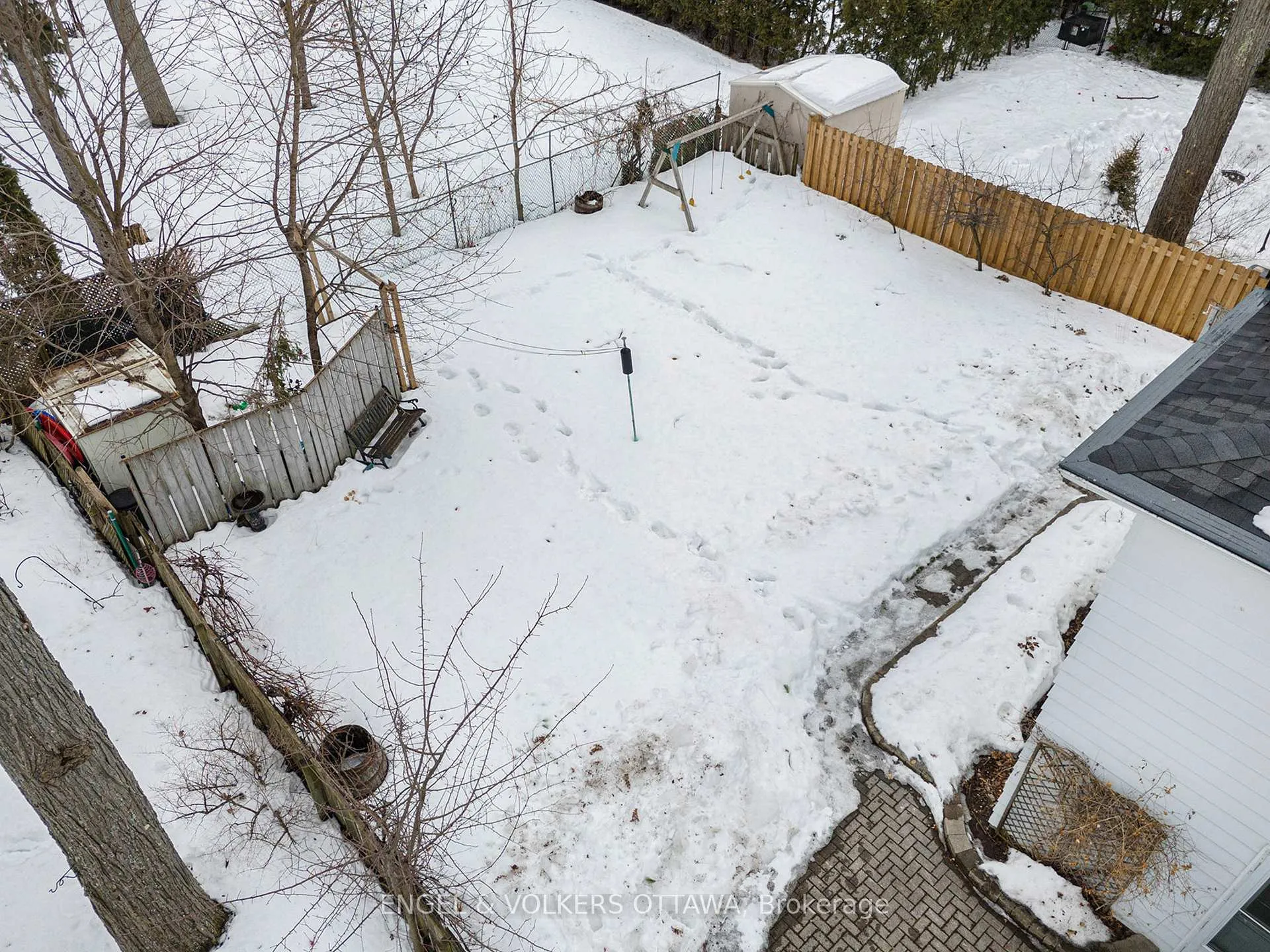 Photo 39 of 12 Woodburn Drive, Ottawa, Blackburn Hamlet — HOMEH