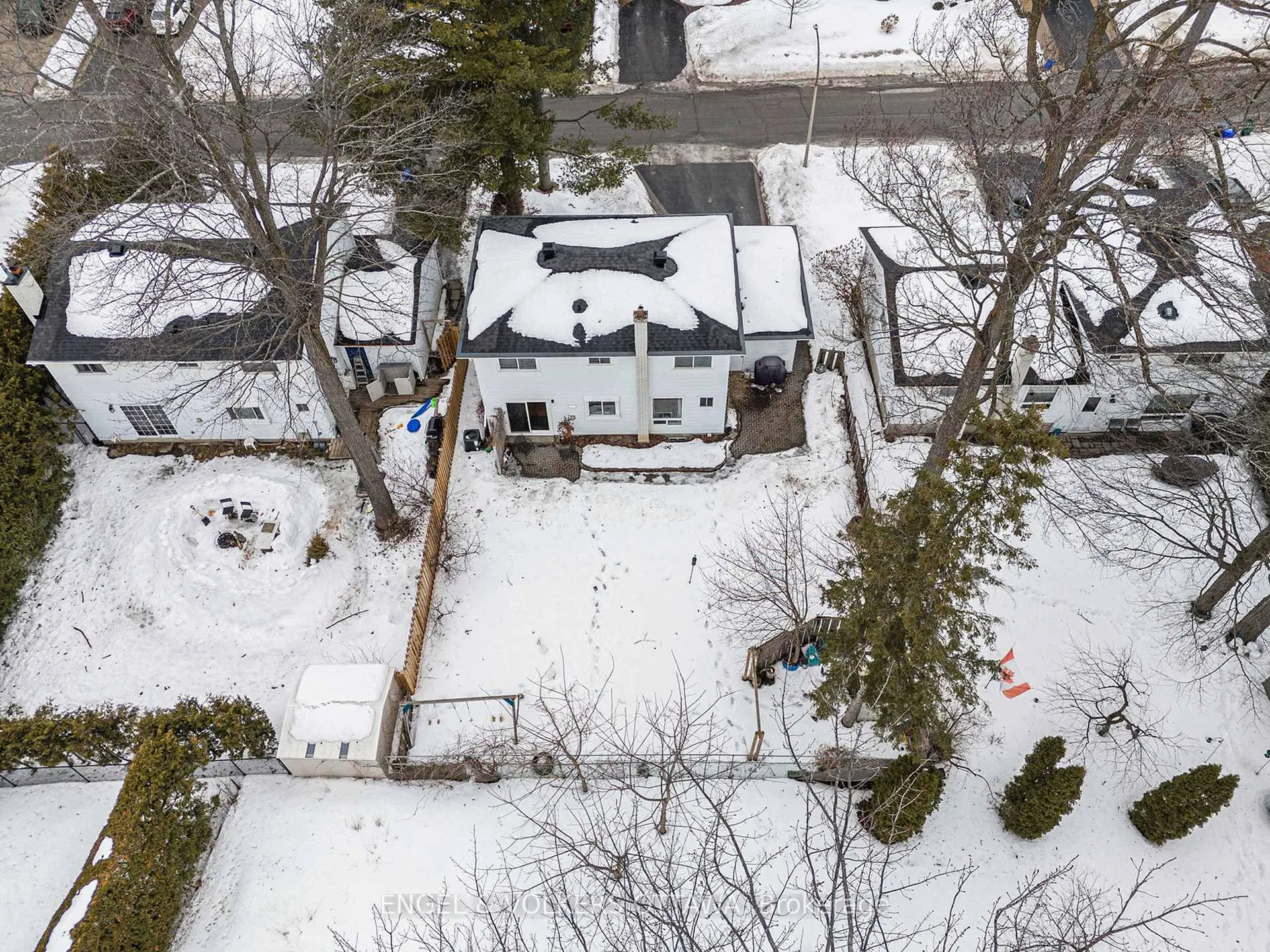 Photo 44 of 12 Woodburn Drive, Ottawa, Blackburn Hamlet — HOMEH
