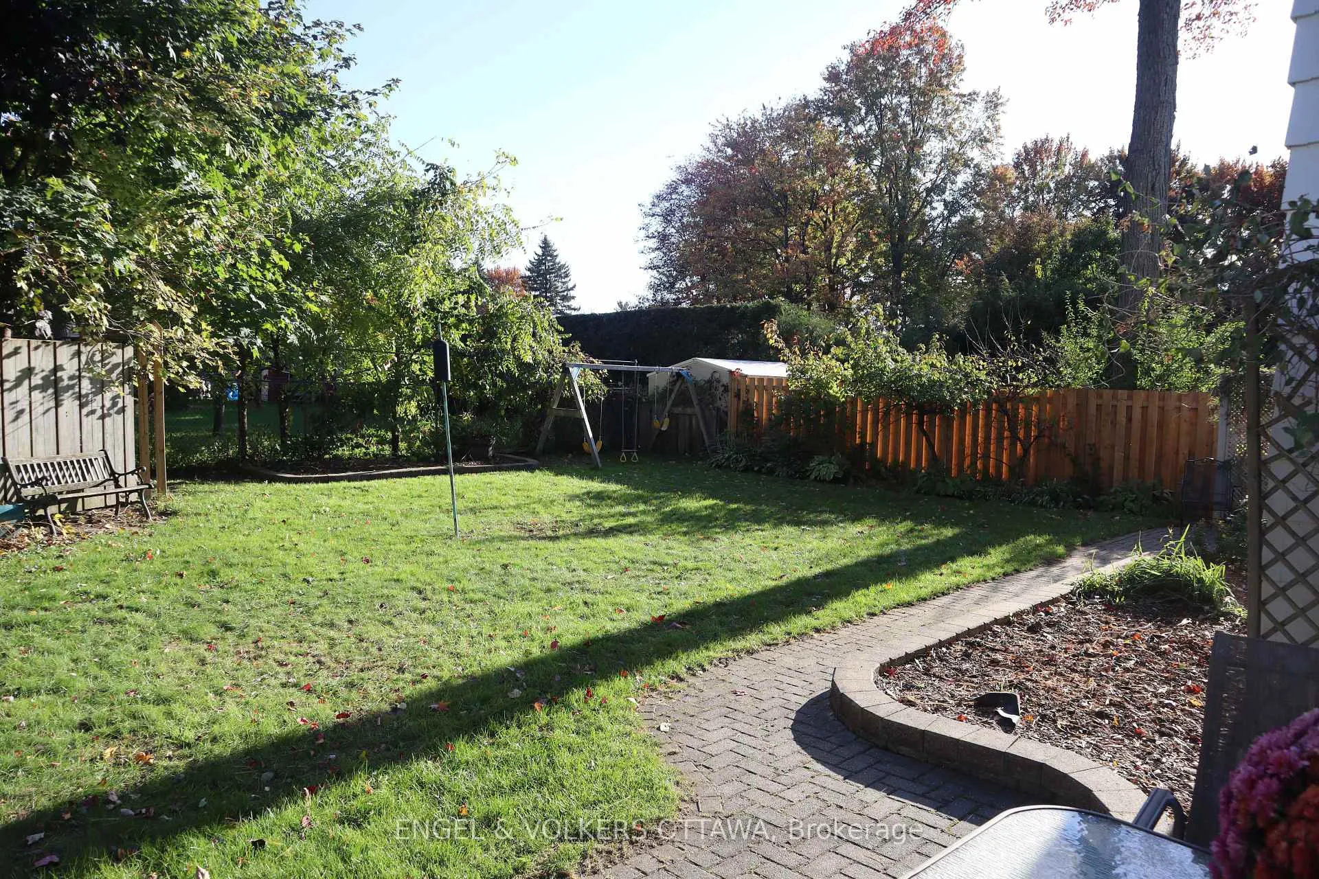 Photo 45 of 12 Woodburn Drive, Ottawa, Blackburn Hamlet — HOMEH