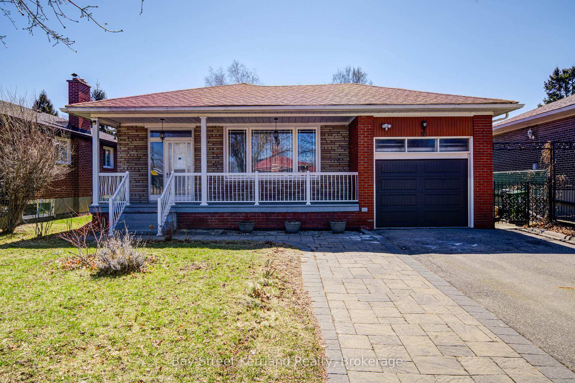 Photo 2 of 53 Ladbrooke Road, Etobicoke, Willowridge-Martingrove-Richview — HOMEH