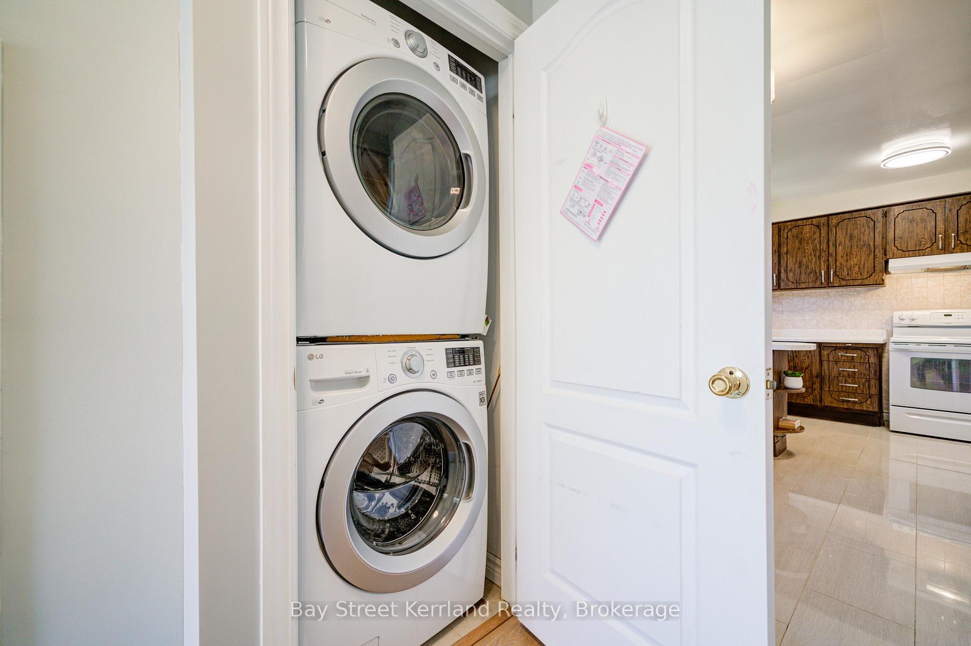 Photo 4 of 53 Ladbrooke Road, Etobicoke, Willowridge-Martingrove-Richview — HOMEH