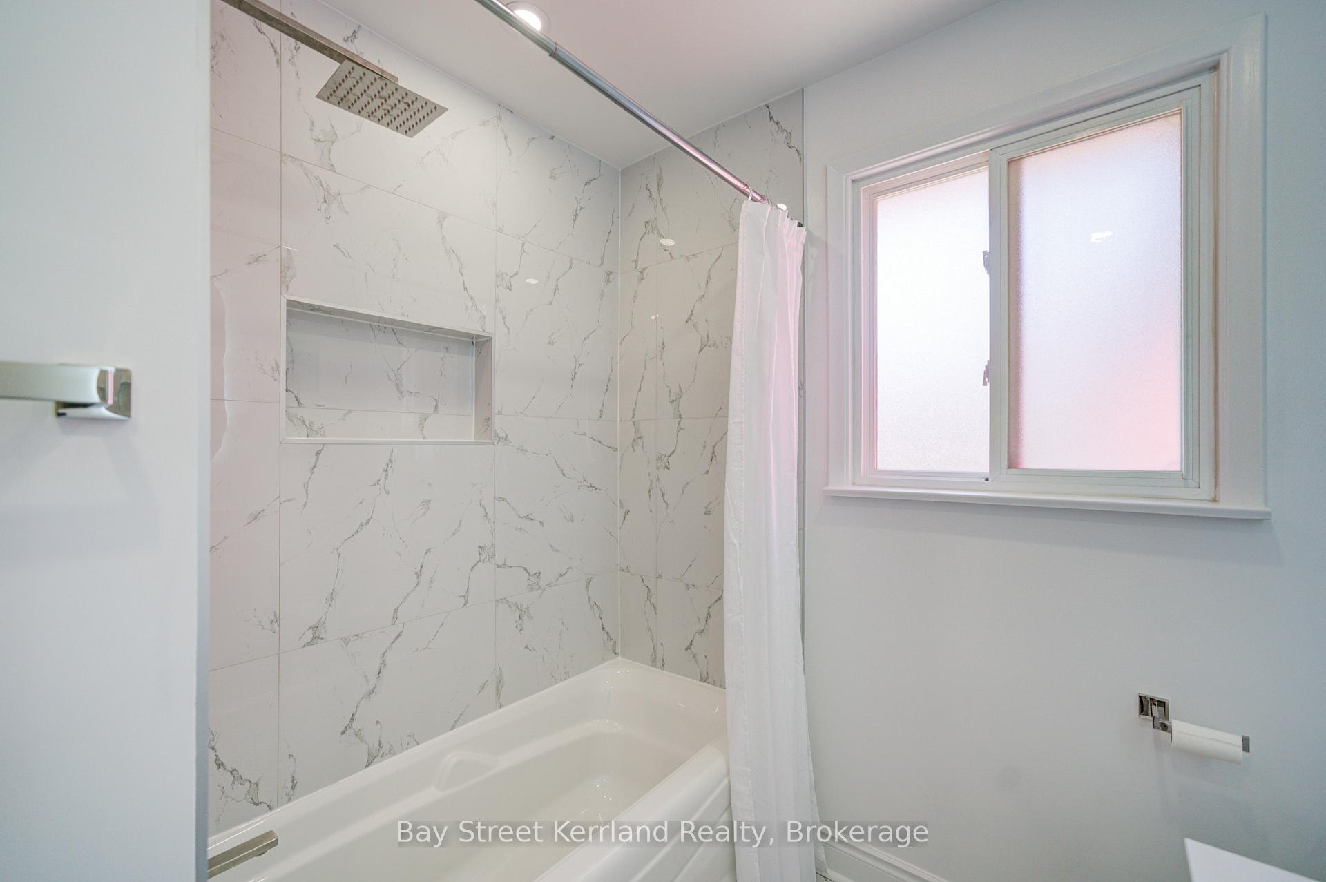 Photo 21 of 53 Ladbrooke Road, Etobicoke, Willowridge-Martingrove-Richview — HOMEH