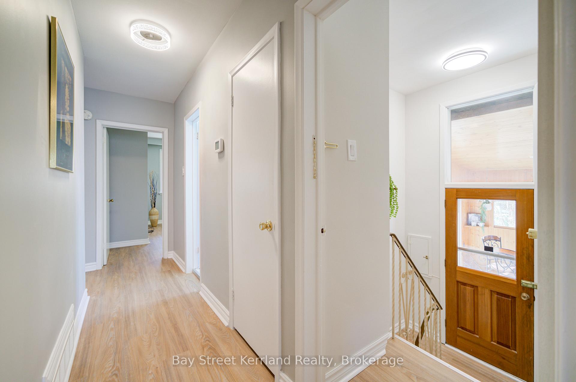 Photo 22 of 53 Ladbrooke Road, Etobicoke, Willowridge-Martingrove-Richview — HOMEH