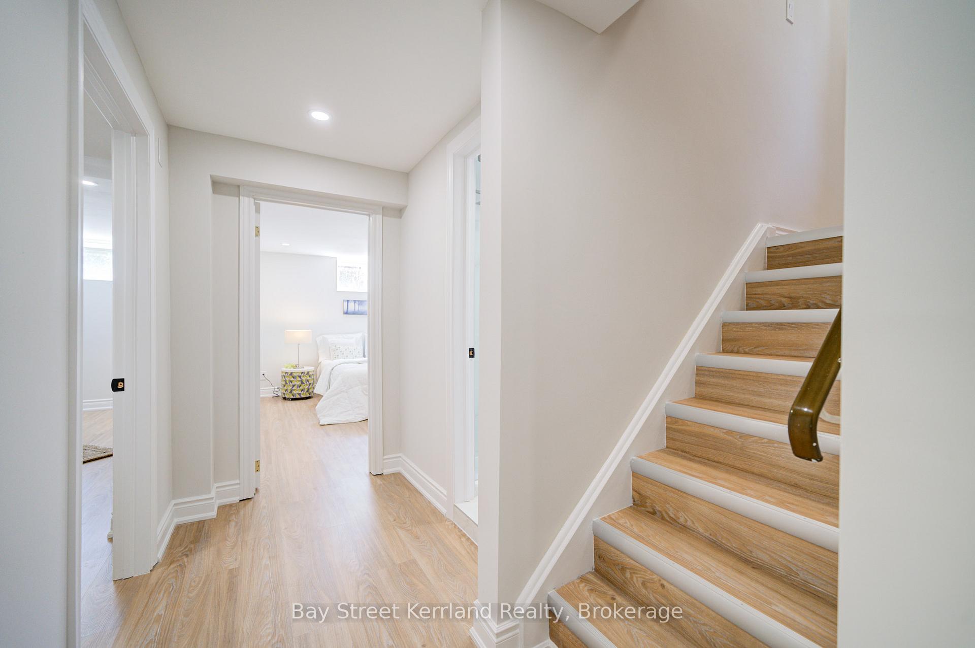 Photo 28 of 53 Ladbrooke Road, Etobicoke, Willowridge-Martingrove-Richview — HOMEH