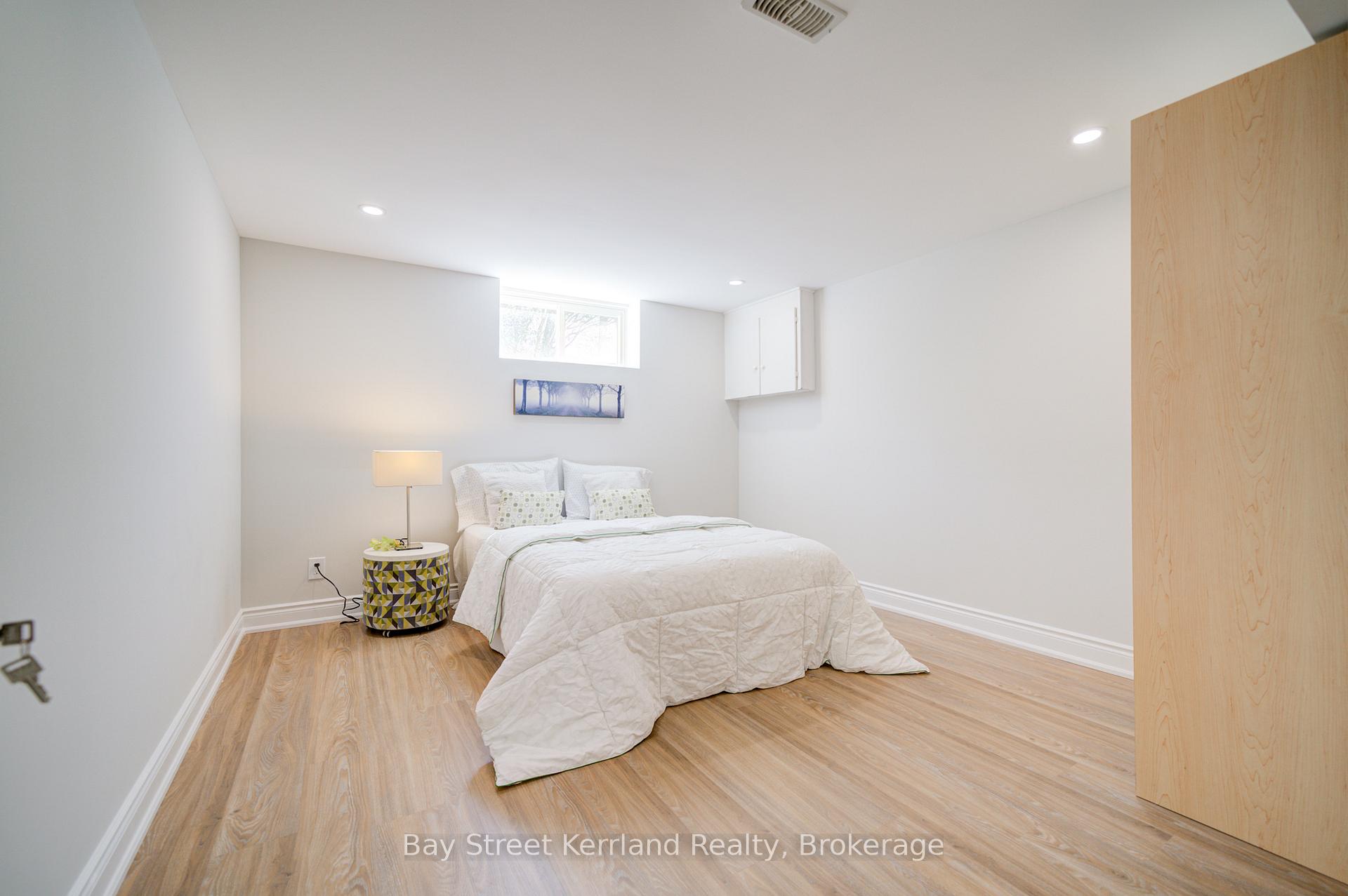 Photo 29 of 53 Ladbrooke Road, Etobicoke, Willowridge-Martingrove-Richview — HOMEH