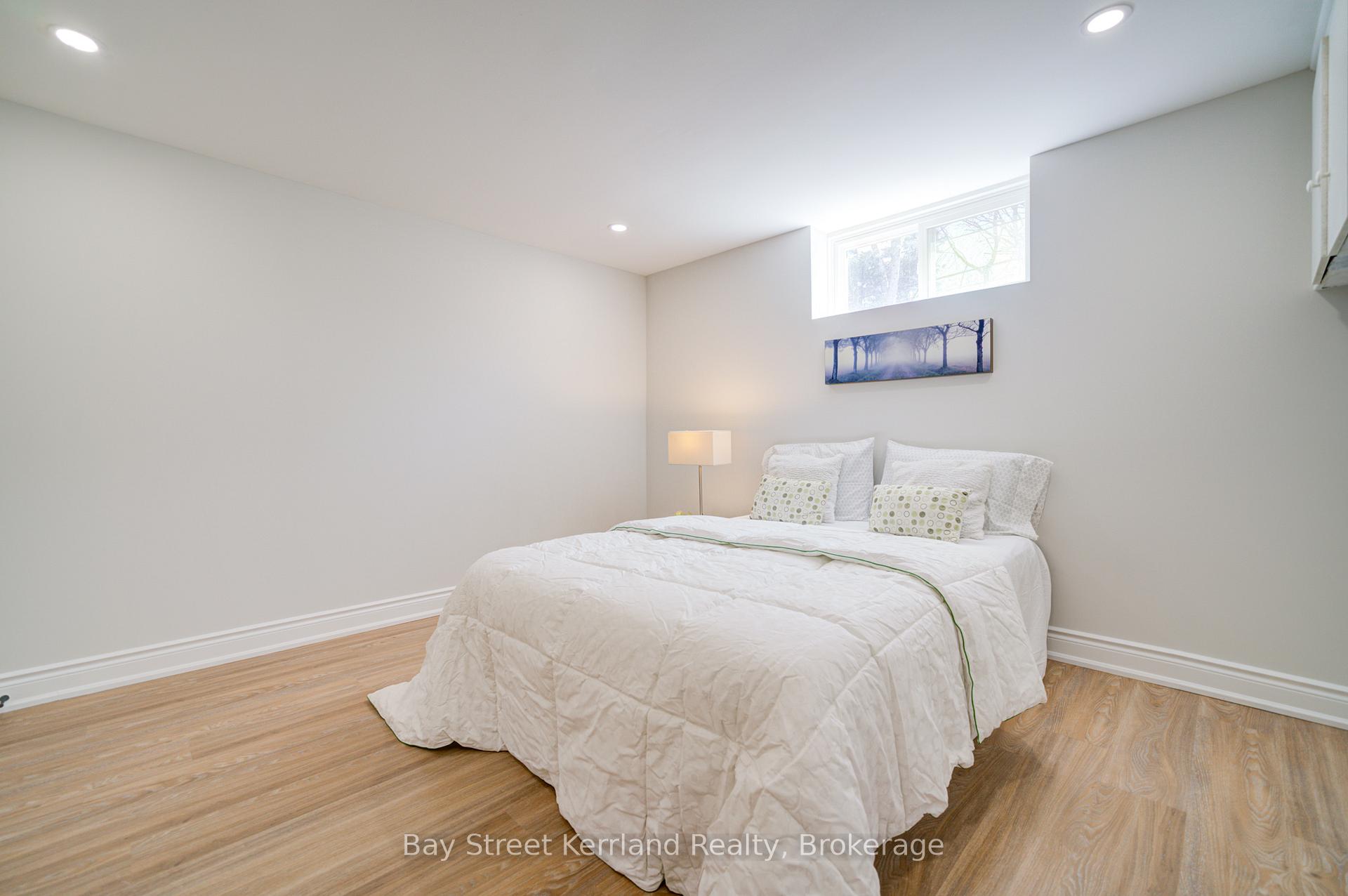 Photo 30 of 53 Ladbrooke Road, Etobicoke, Willowridge-Martingrove-Richview — HOMEH