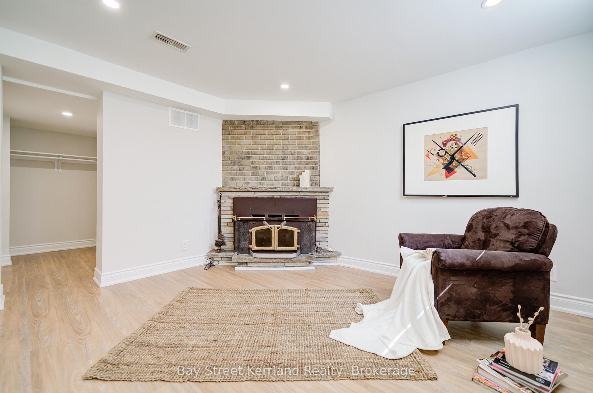 Photo 31 of 53 Ladbrooke Road, Etobicoke, Willowridge-Martingrove-Richview — HOMEH